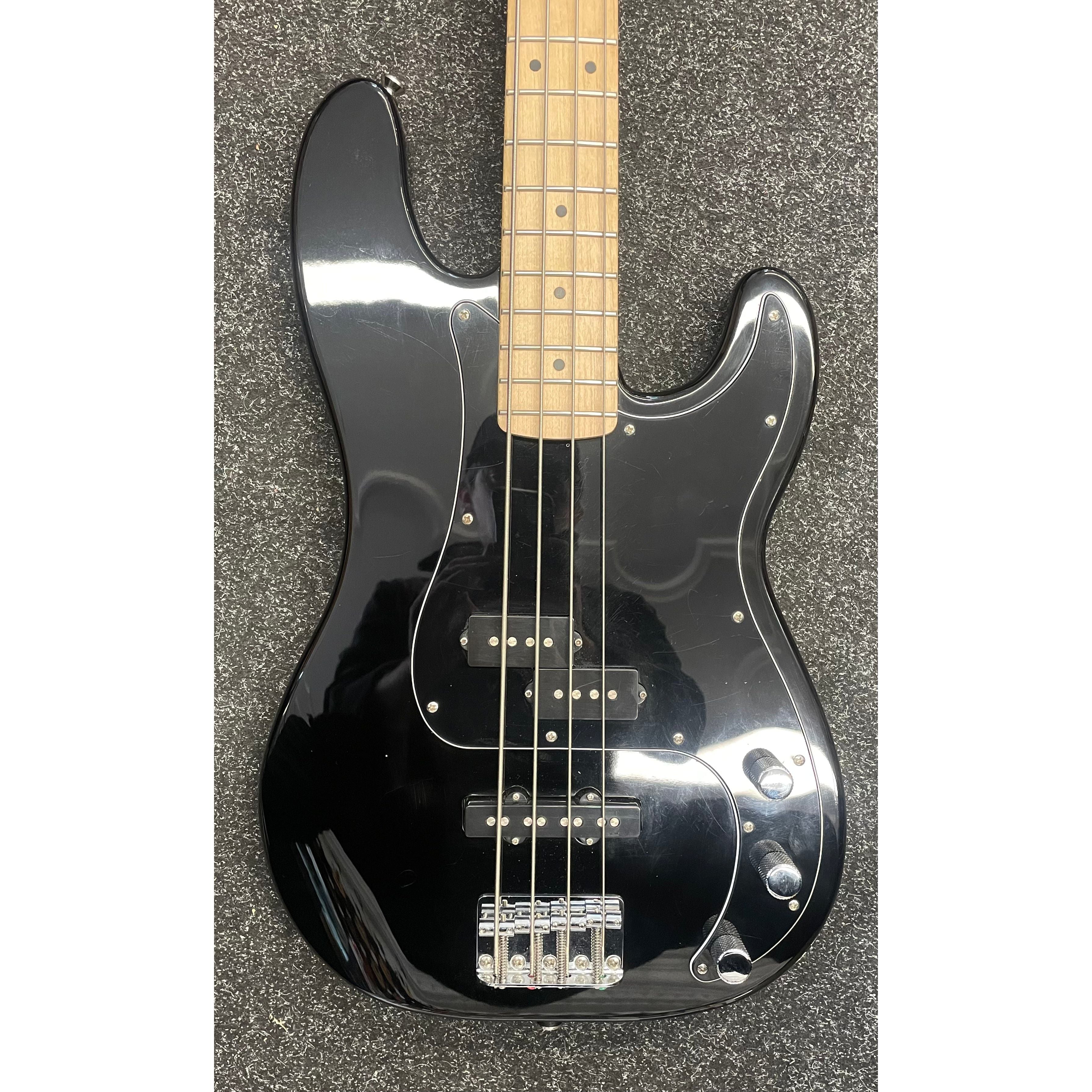 Squier Affinity Series Precision Bass Guitar with PJ Pickup Configuration in Gloss Black Pre-Owned
