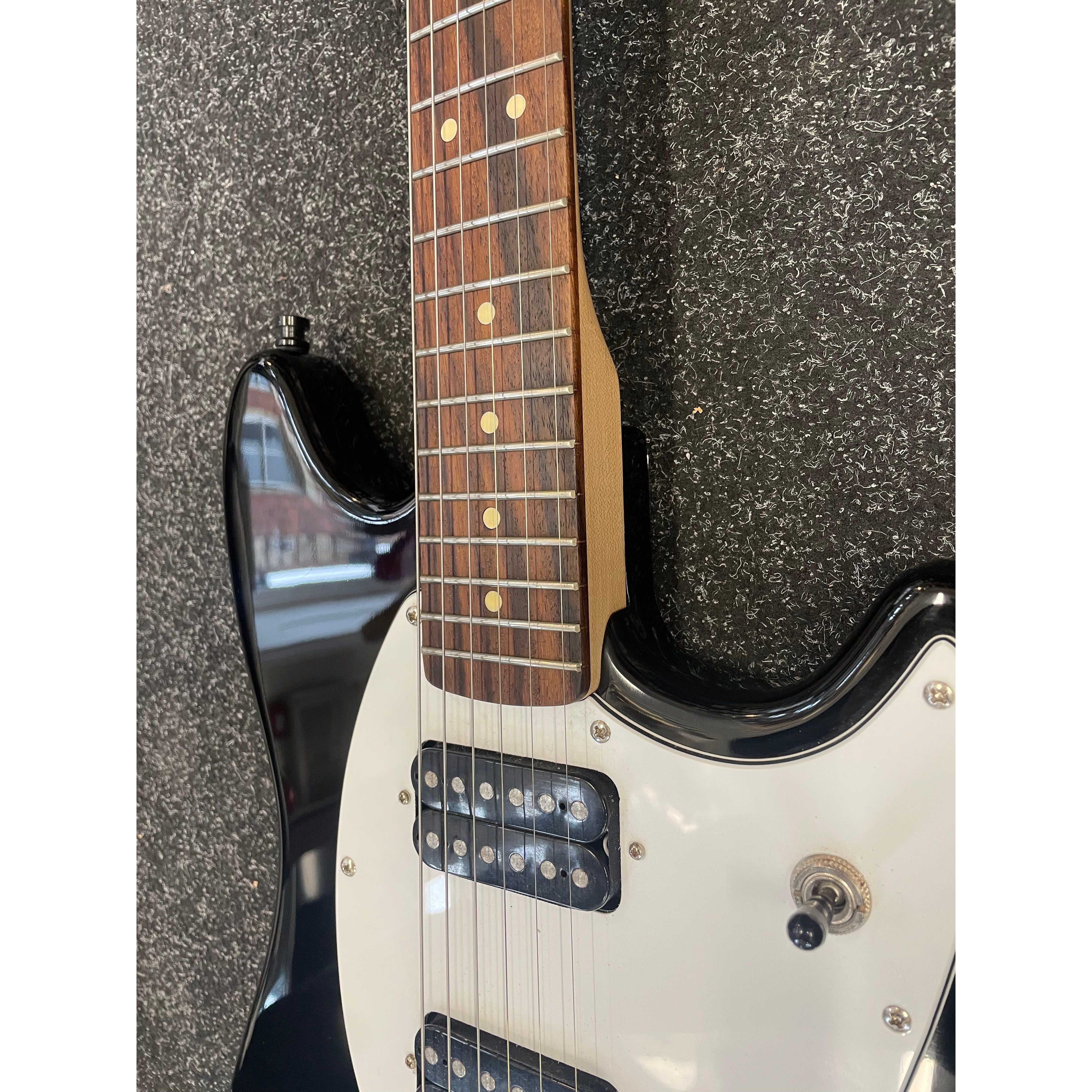 Squier by Fender Mustang Bullet Electric Guitar HH in Gloss Black Pre-Owned