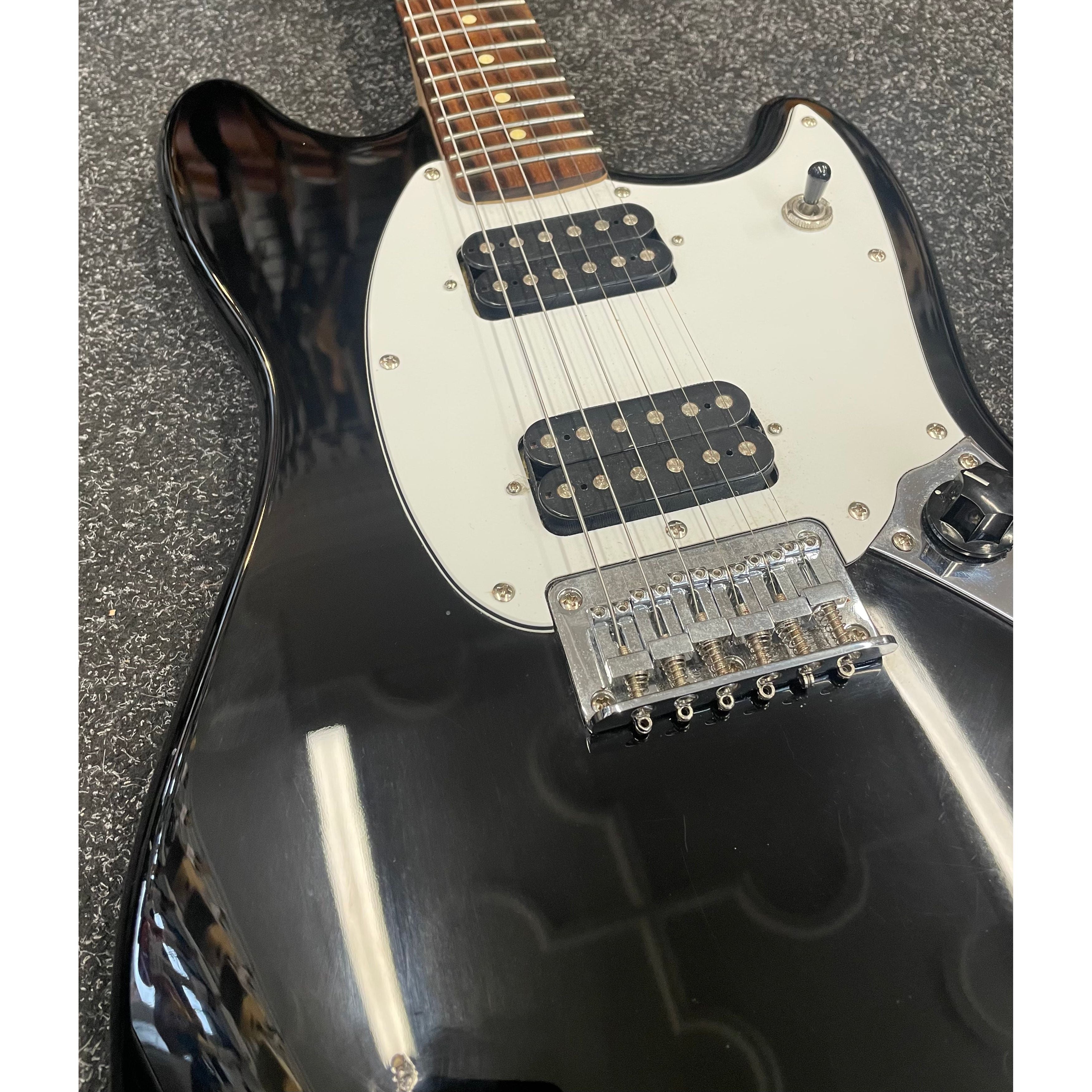 Squier by Fender Mustang Bullet Electric Guitar HH in Gloss Black Pre-Owned