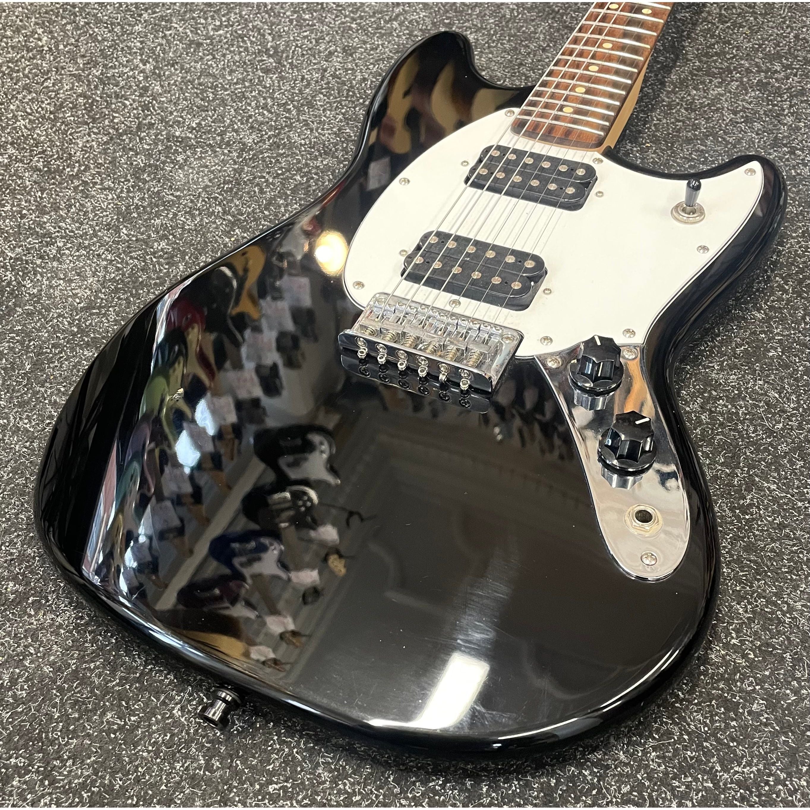 Squier by Fender Mustang Bullet Electric Guitar HH in Gloss Black Pre-Owned