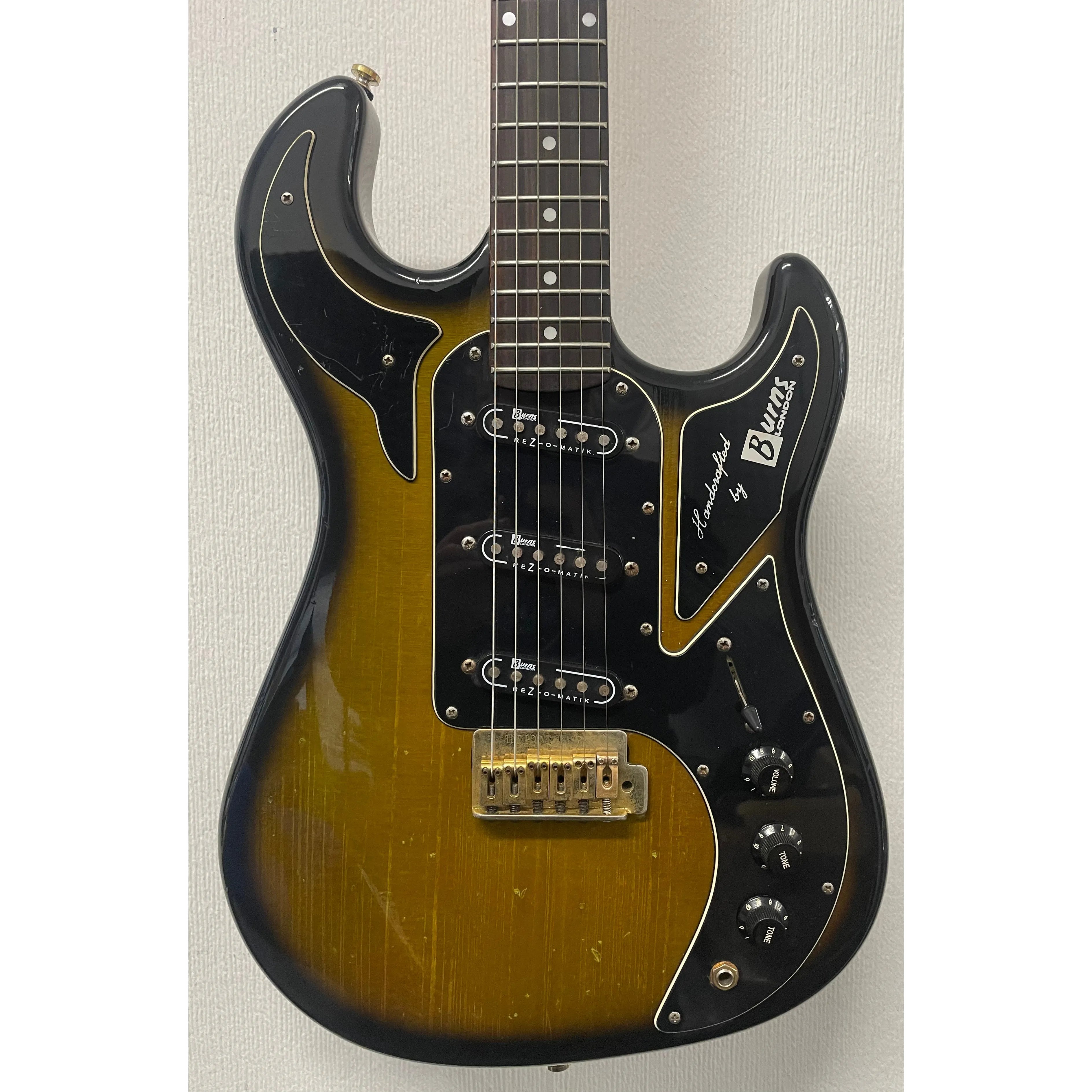 Burns London Marquee Club Series Electric Guitar in Green Burst with Gigbag Pre-Owned