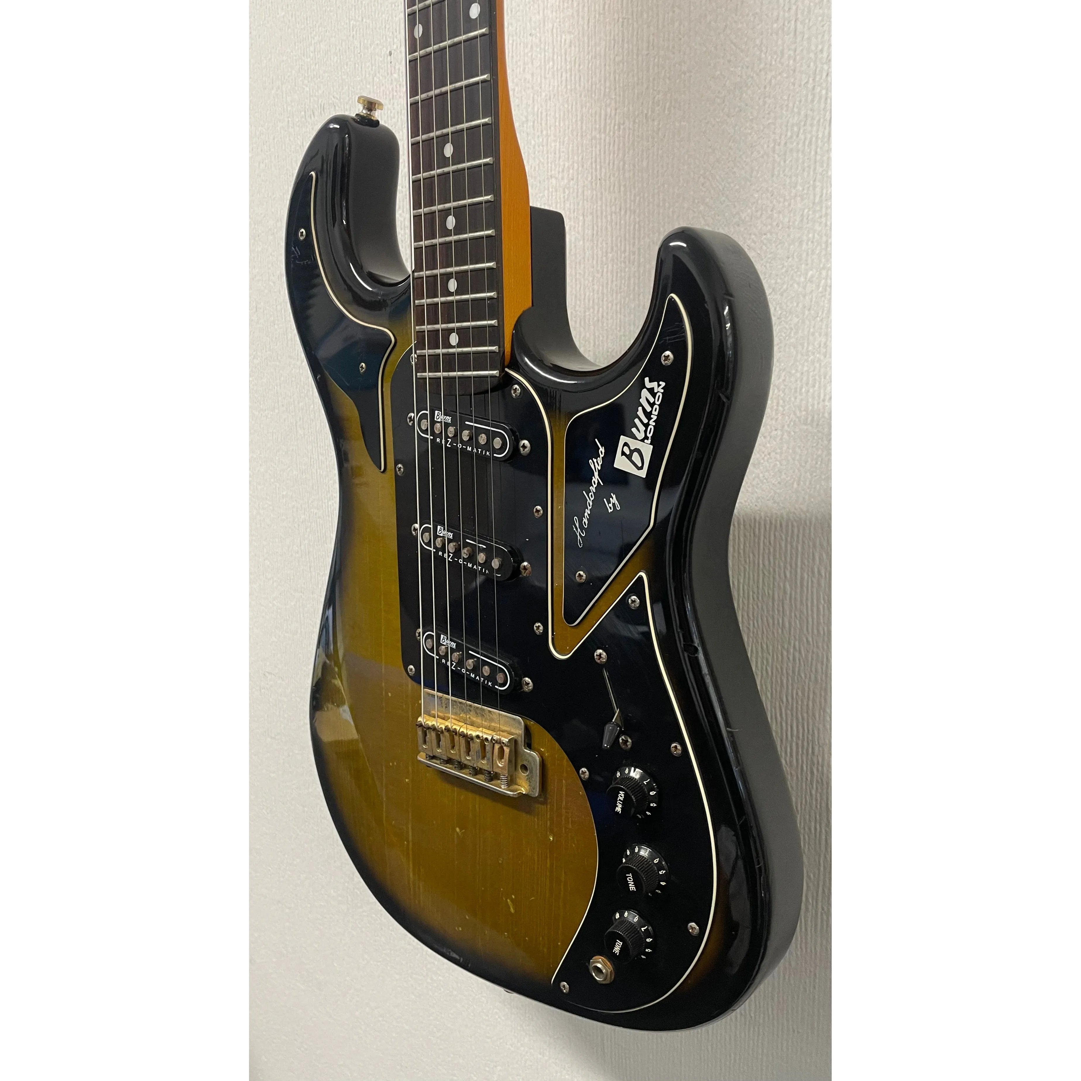 Burns London Marquee Club Series Electric Guitar in Green Burst with Gigbag Pre-Owned