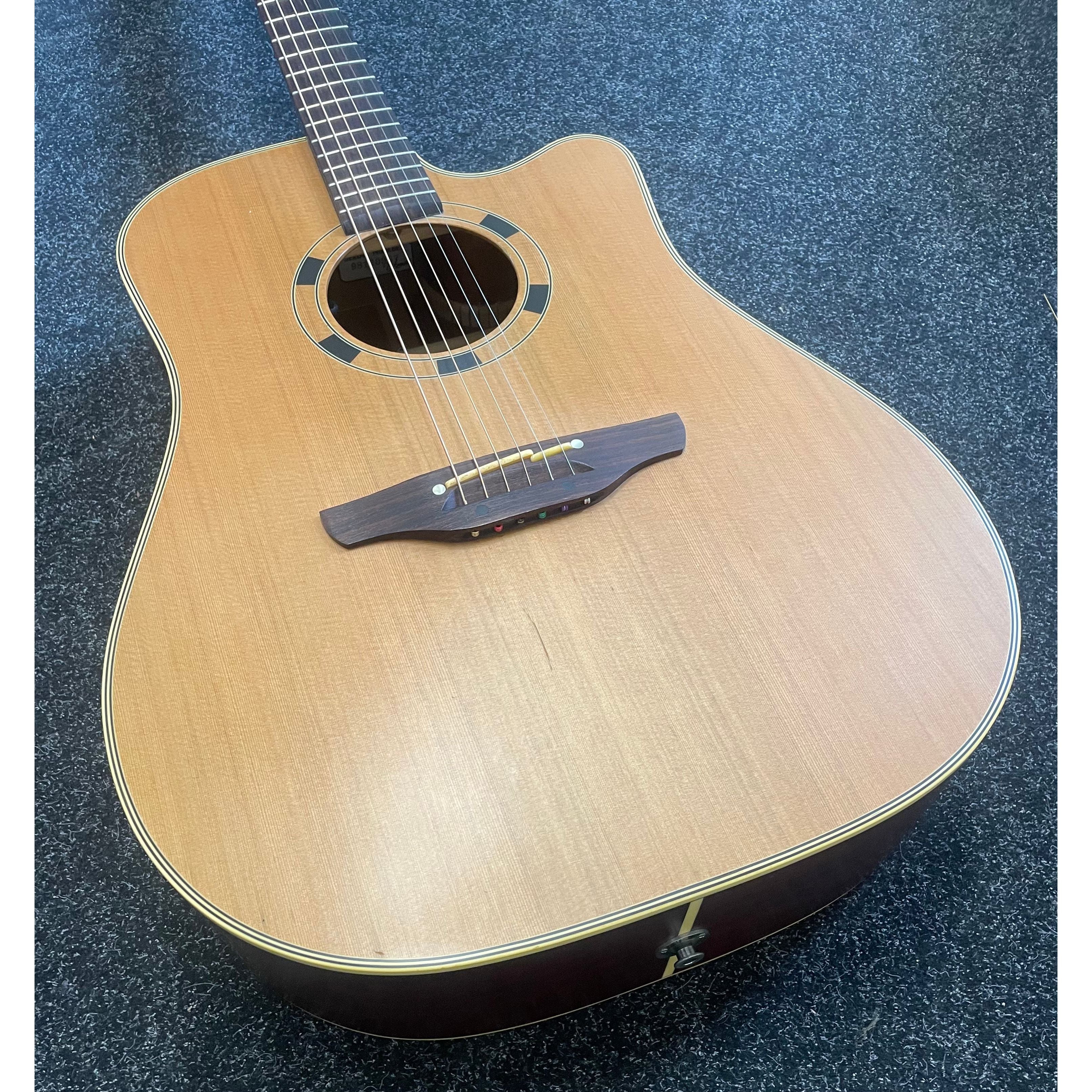 Takamine EN-10C Dreadnought Electro Acoustic Guitar MIJ Made in Japan with Hardcase Pre-Owned