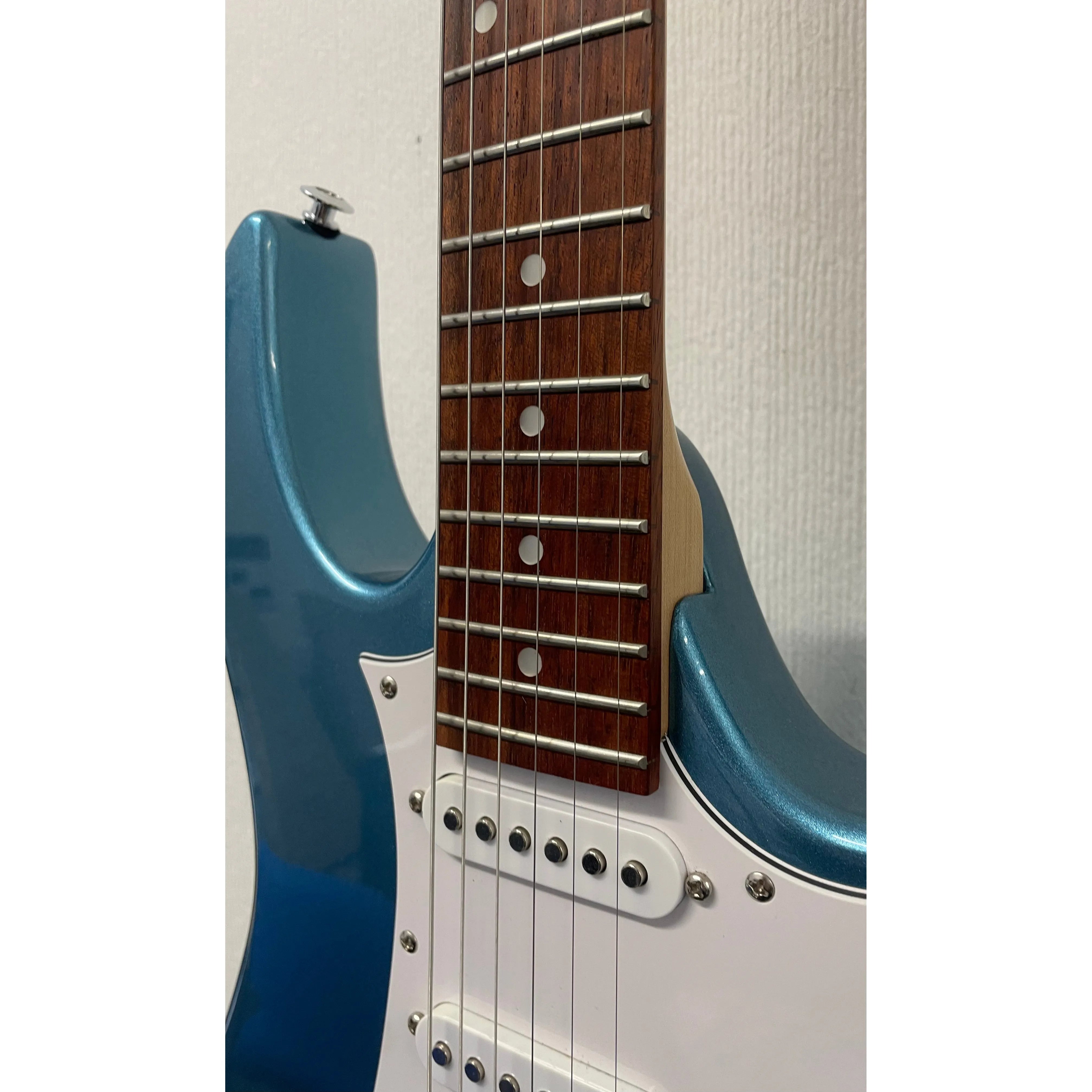 Ibanez GRX40 GIO in Metallic Light Blue with Gigbag Pre-Owned