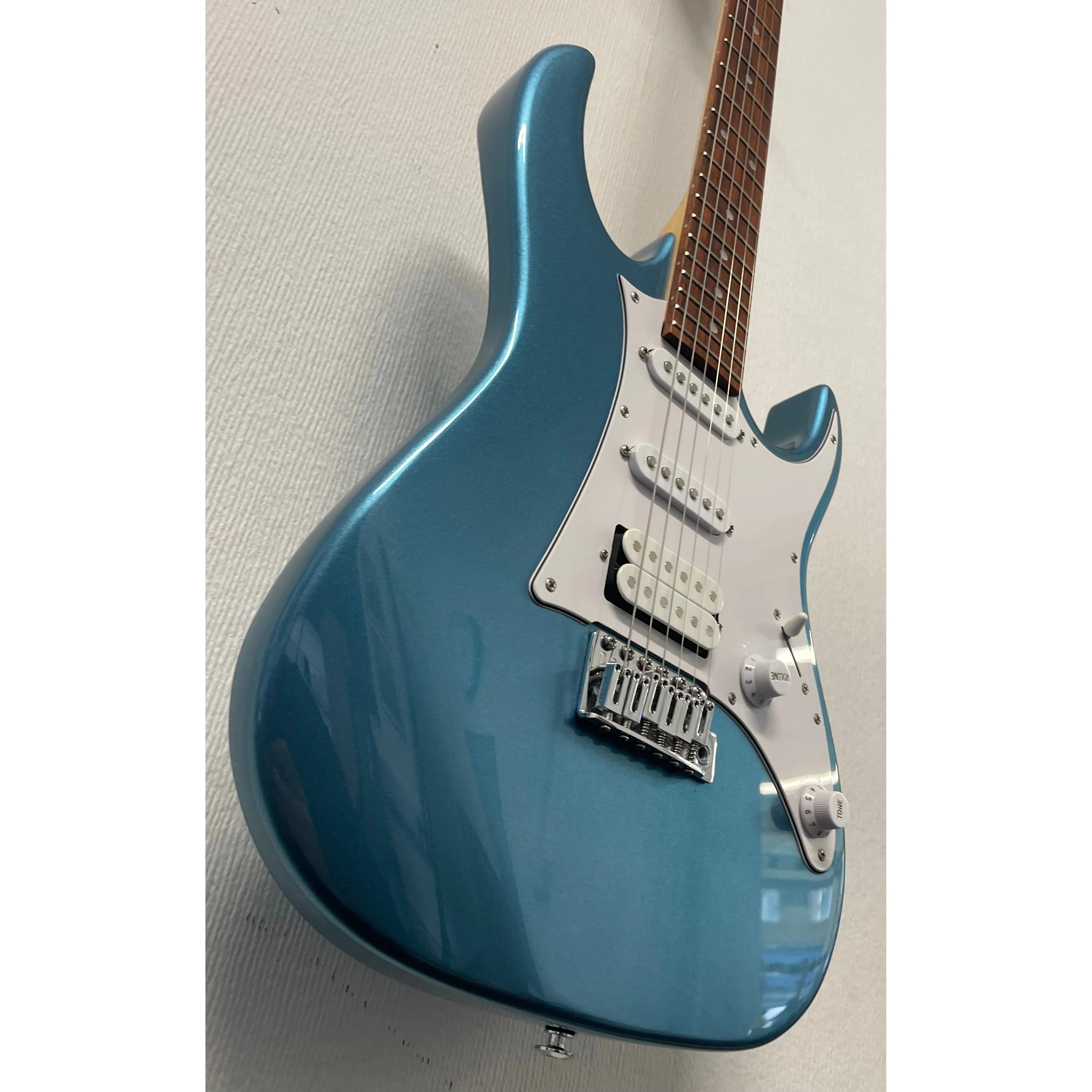 Ibanez GRX40 GIO in Metallic Light Blue with Gigbag Pre-Owned
