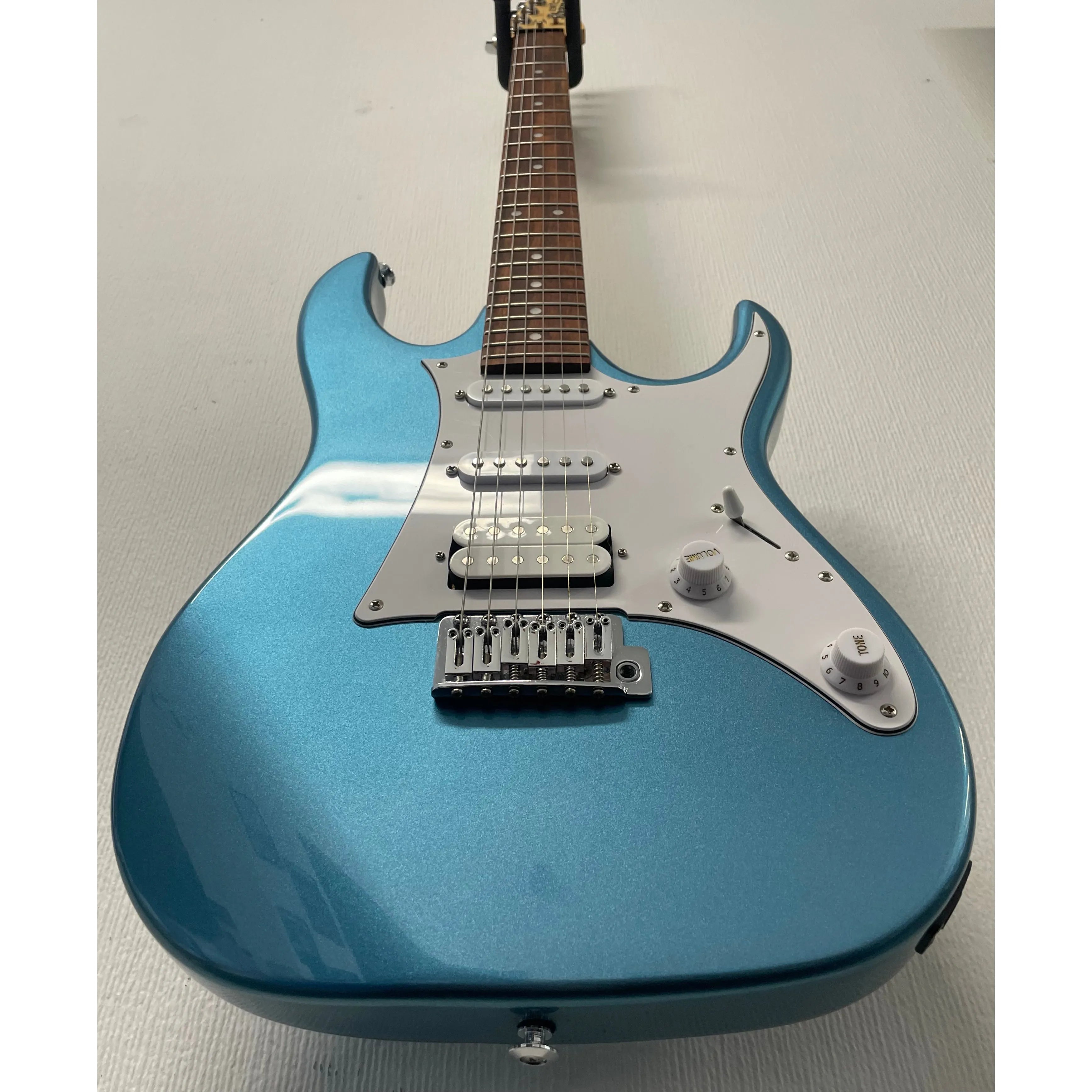 Ibanez GRX40 GIO in Metallic Light Blue with Gigbag Pre-Owned
