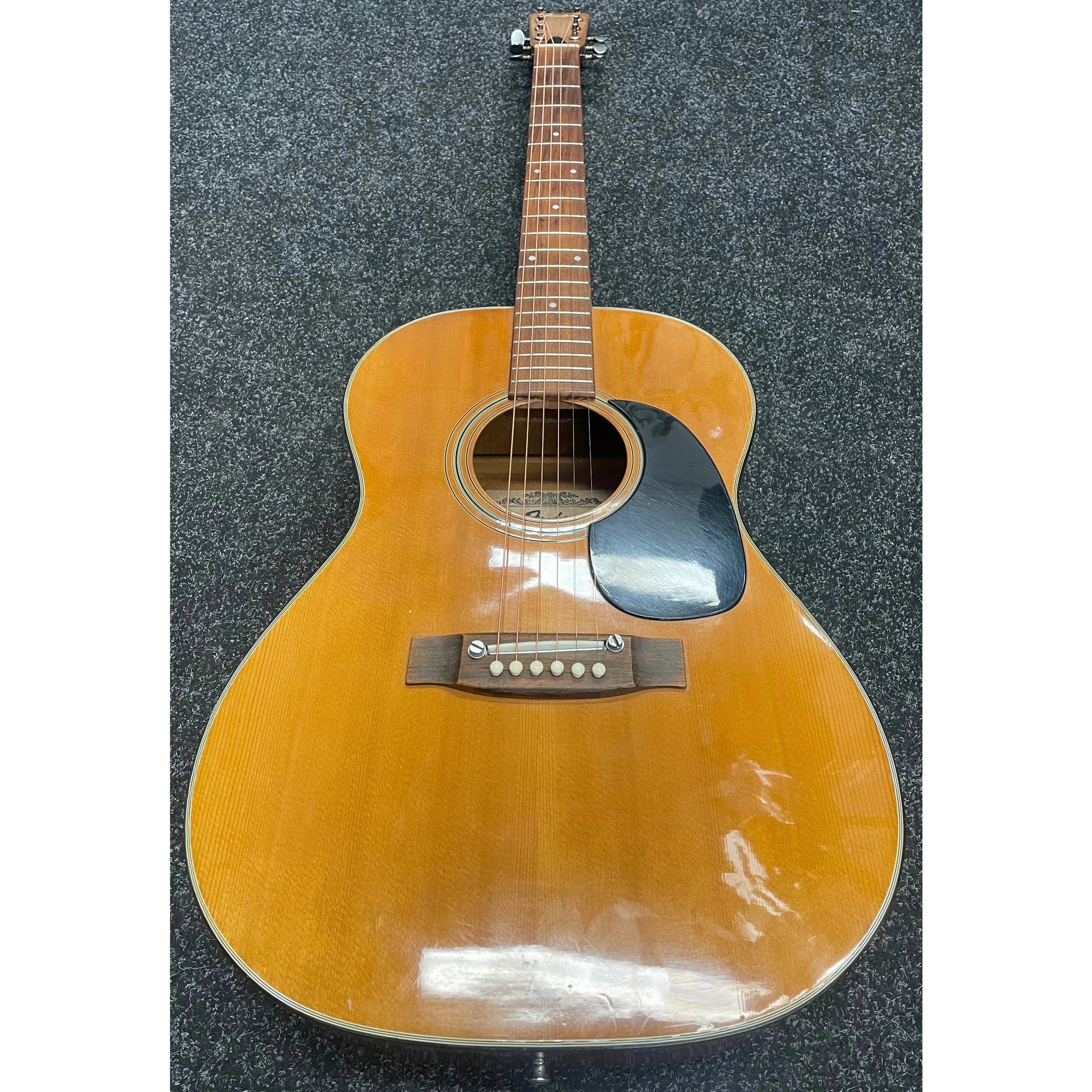 Fender F-15 Acoustic Guitar, Made in Japan, 1970s Pre-Owned