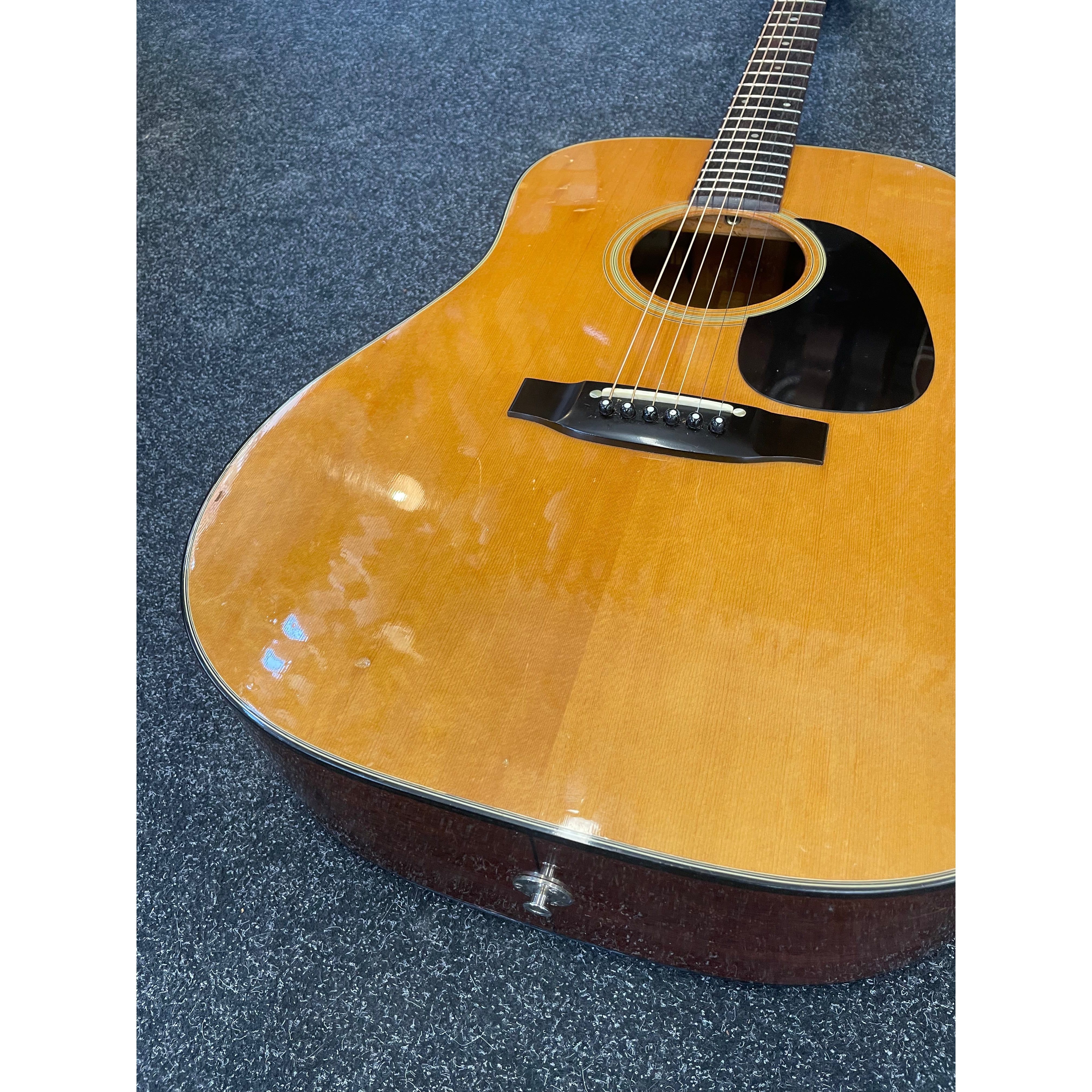Takamine EF-340 Dreadnought Electro Acoustic Guitar in Natural with Hardcase Pre-Owned