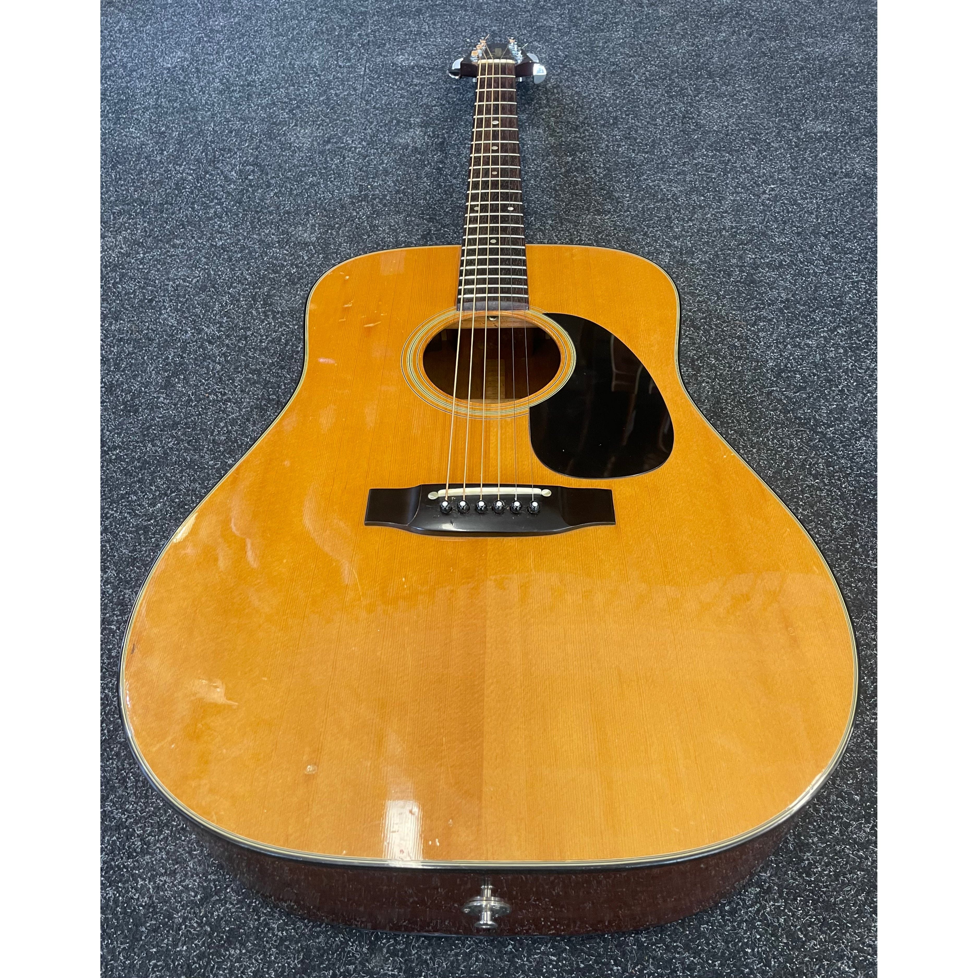 Takamine EF-340 Dreadnought Electro Acoustic Guitar in Natural with Hardcase Pre-Owned