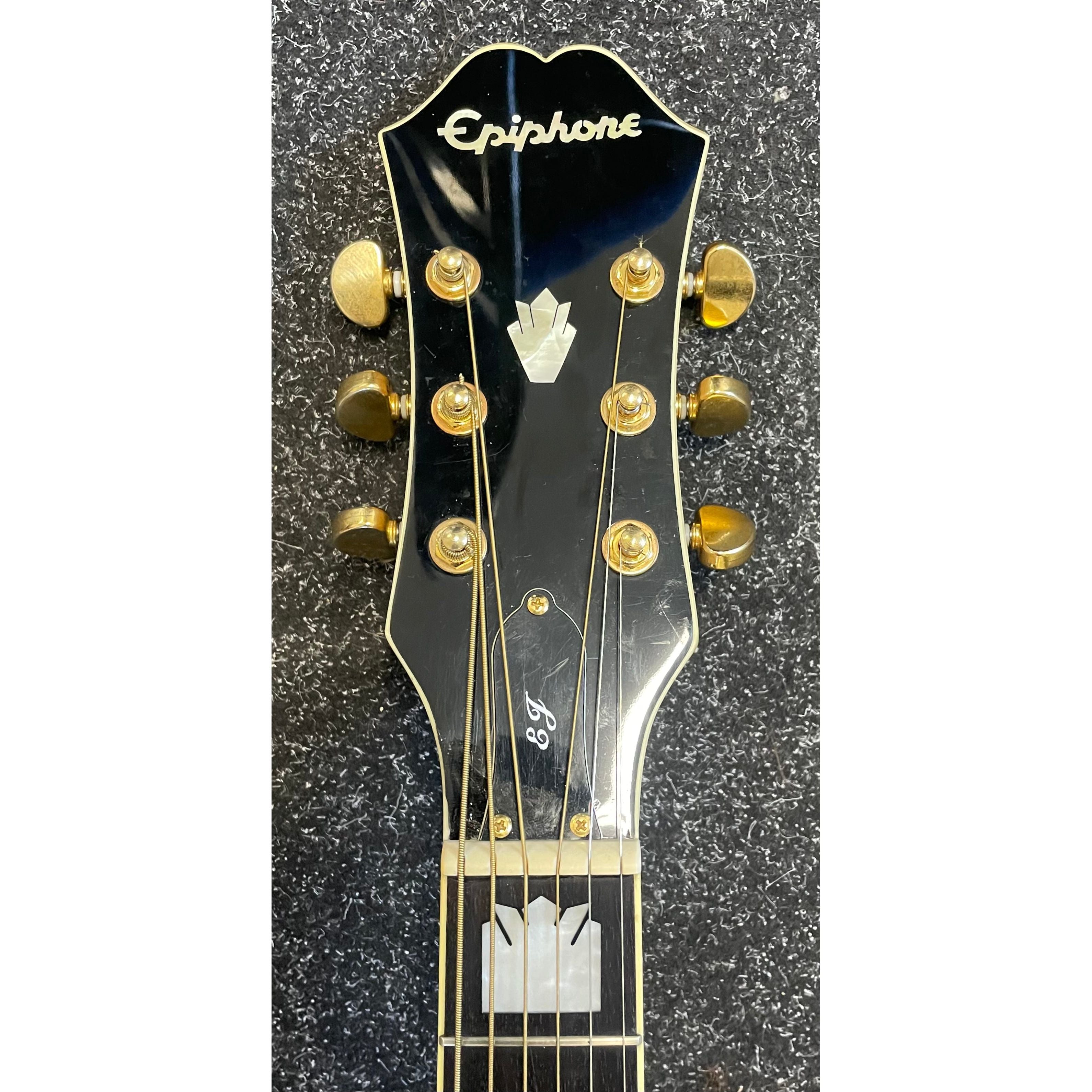 Epiphone EJ-200N Jumbo Acoustic Guitar Modified with Seymour Duncan Mounted Pickup with Hardcase Pre-Owned