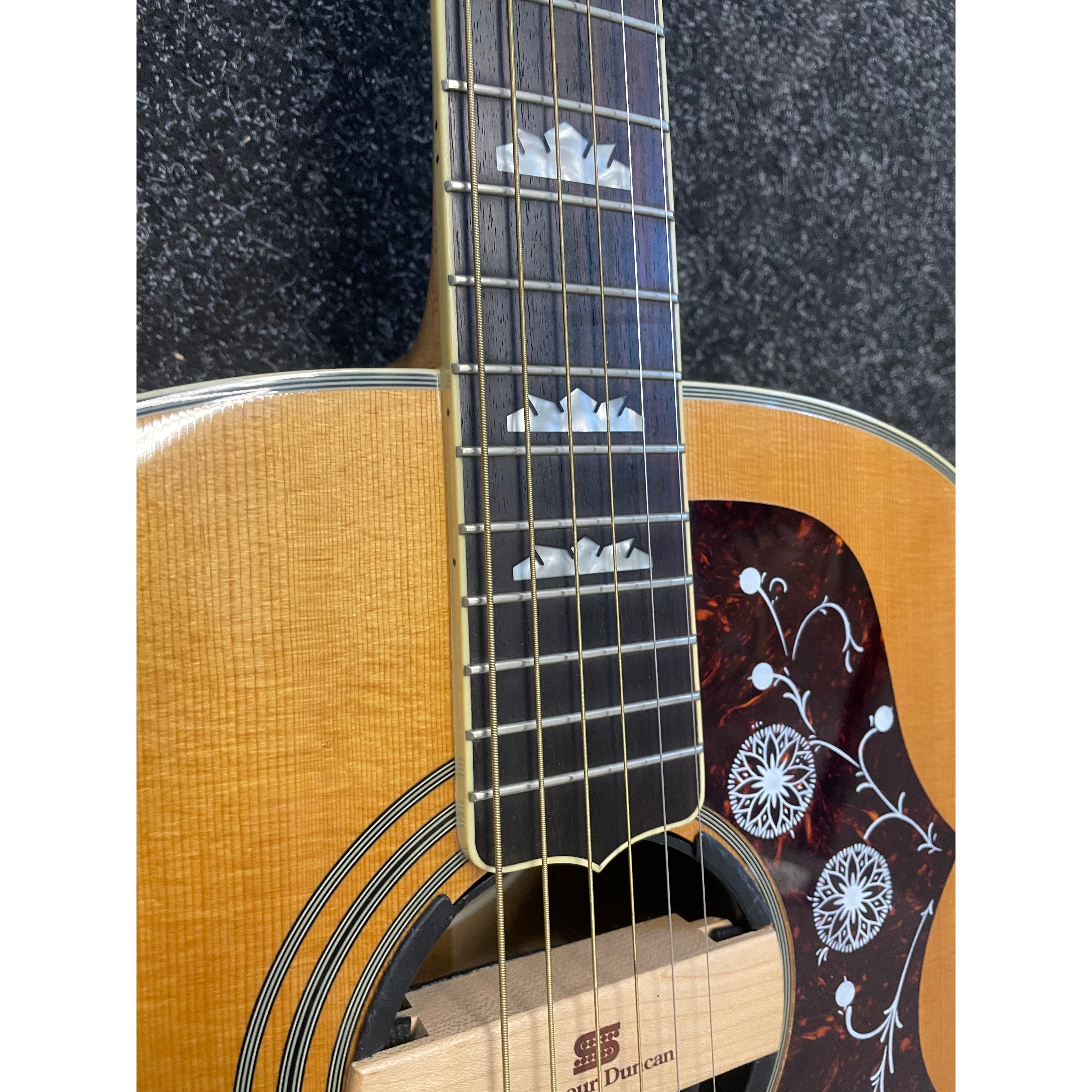 Epiphone EJ-200N Jumbo Acoustic Guitar Modified with Seymour Duncan Mounted Pickup with Hardcase Pre-Owned