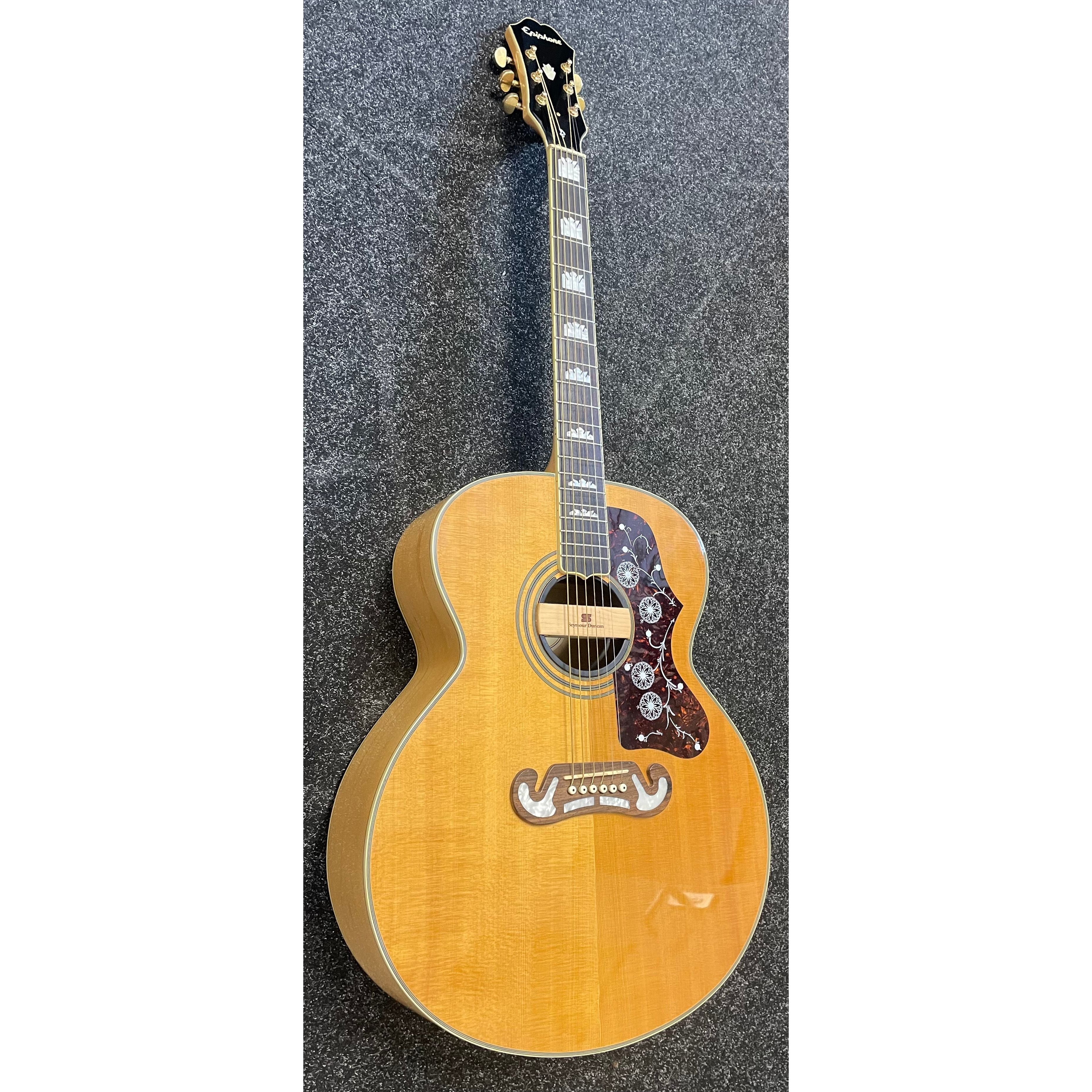 Epiphone EJ-200N Jumbo Acoustic Guitar Modified with Seymour Duncan Mounted Pickup with Hardcase Pre-Owned
