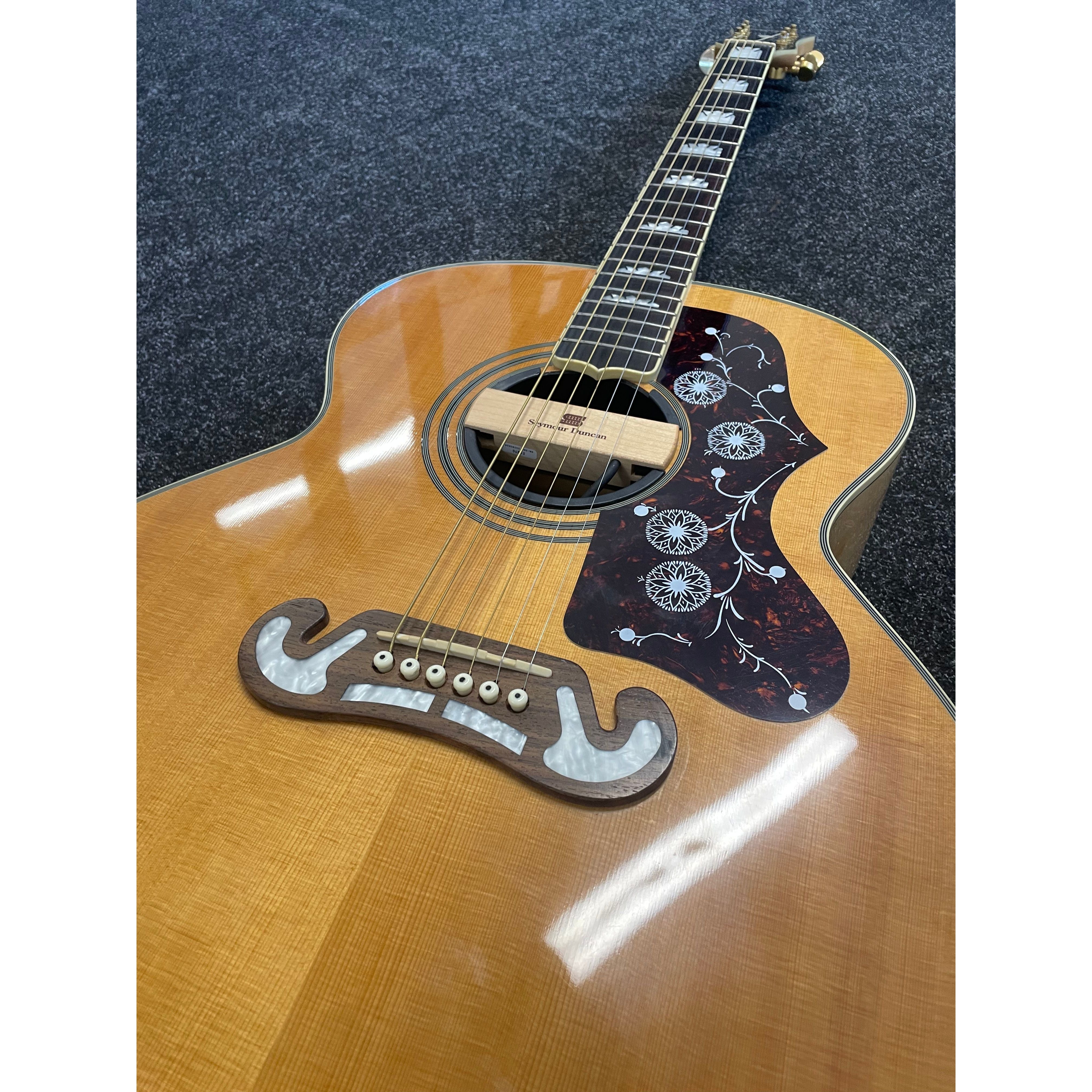 Epiphone EJ-200N Jumbo Acoustic Guitar Modified with Seymour Duncan Mounted Pickup with Hardcase Pre-Owned