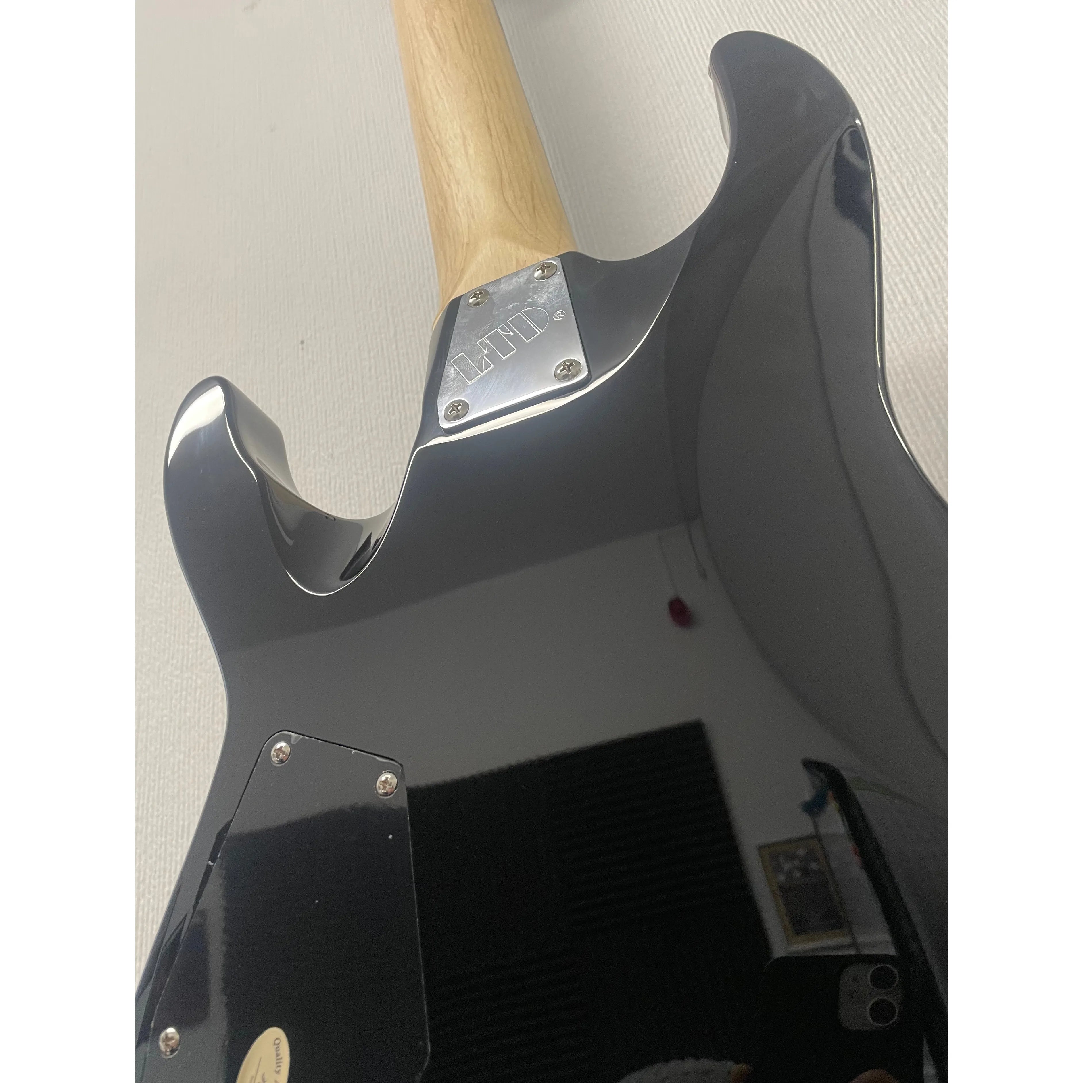 ESP LTD MH-17 7 String Electric Guitar in Gloss Black Pre-Owned