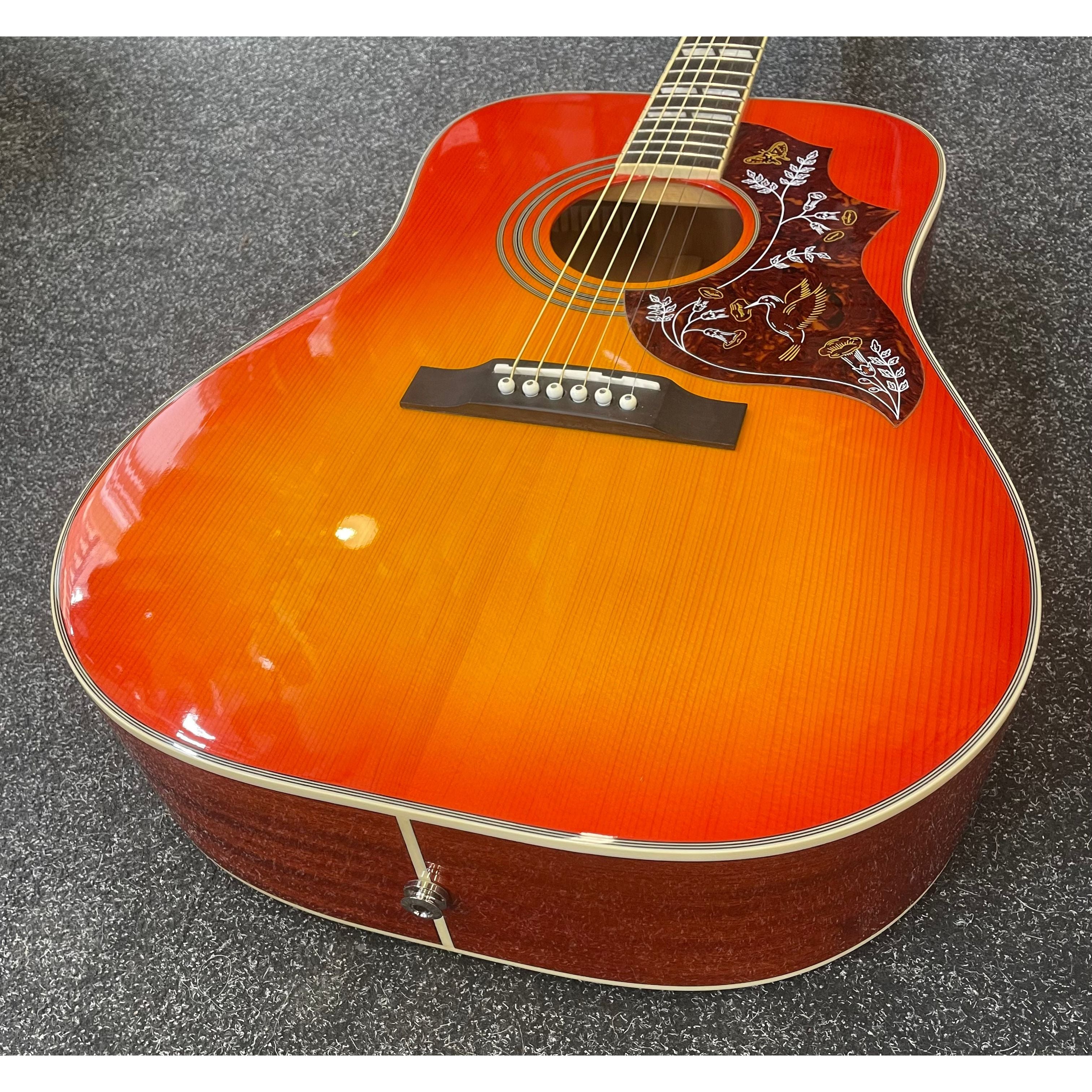 Epiphone Hummingbird Pro Electro Acoustic Dreadnought Guitar in Faded Cherry with Gigbag Pre-Owned