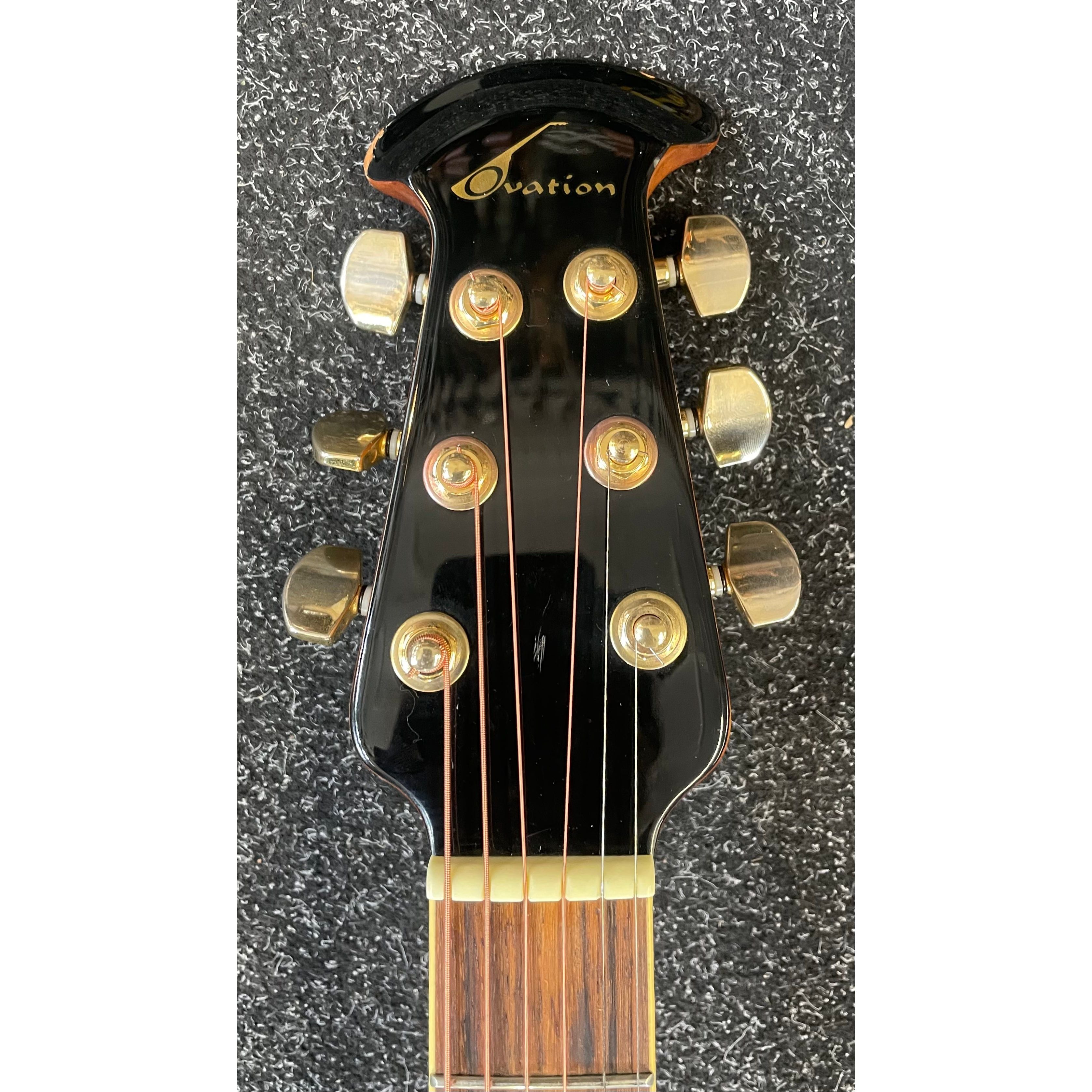 Ovation Celebrity Deluxe Electro Acoustic Guitar in Sunburst with Styrofoam Case Pre-Owned