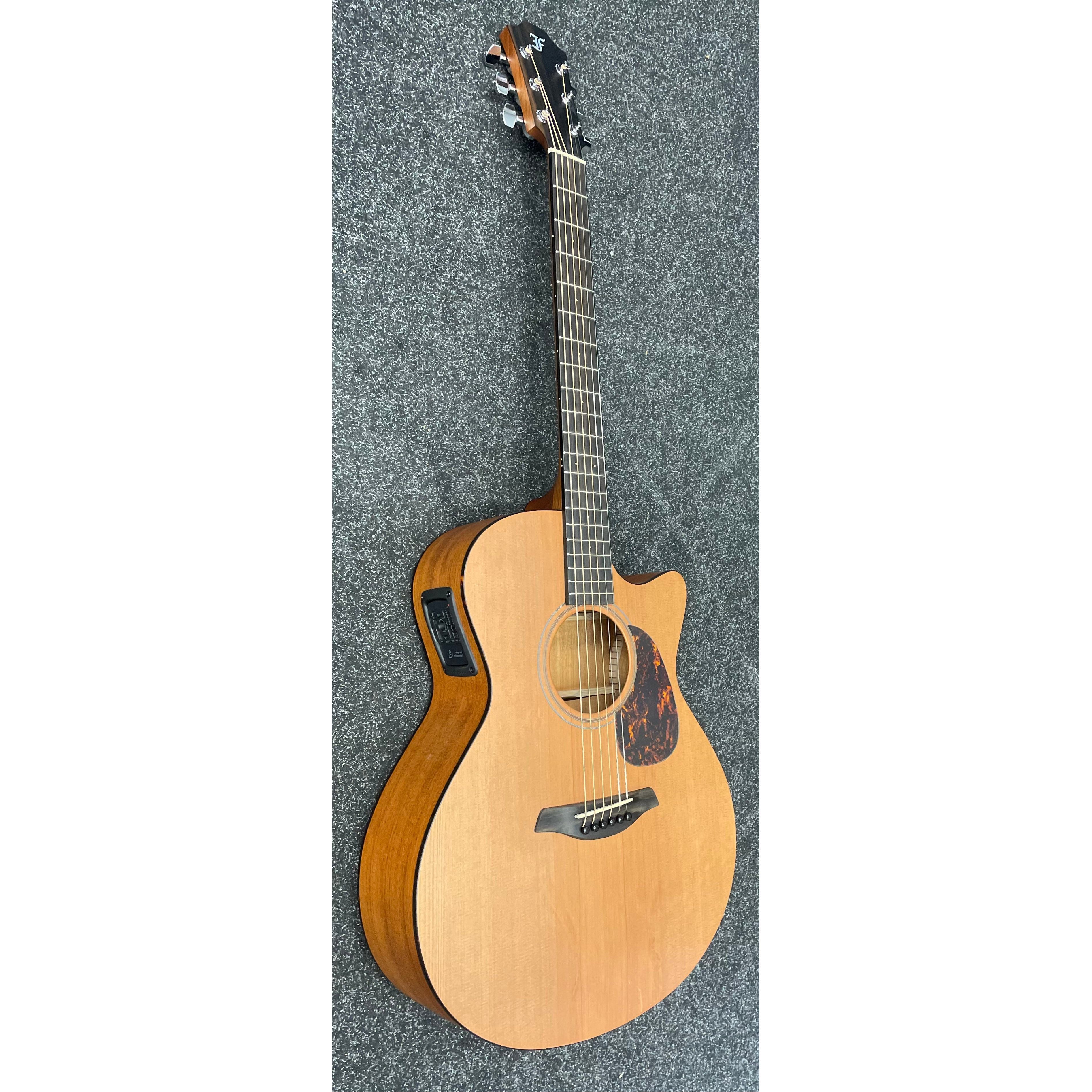 Furch Masters Choice Blue Grand Auditorium Electro Acoustic Guitar GC-CM SPE with LR Baggs Stagepro Element Preamp Pre-Owned