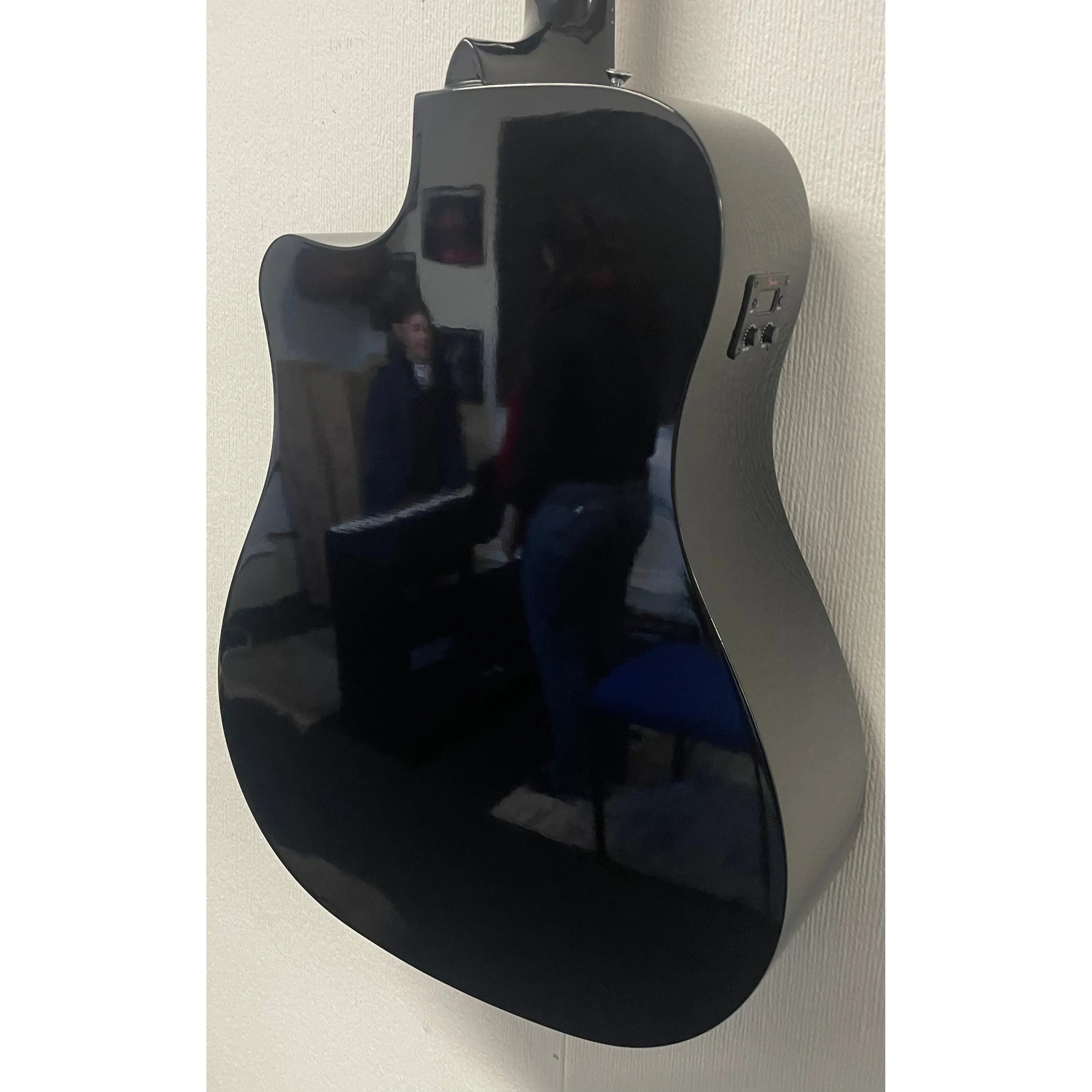 Fender FA-125CESB Dreadnought Electro Acoustic Guitar in Sunburst with Matching Gigbag Pre-owned