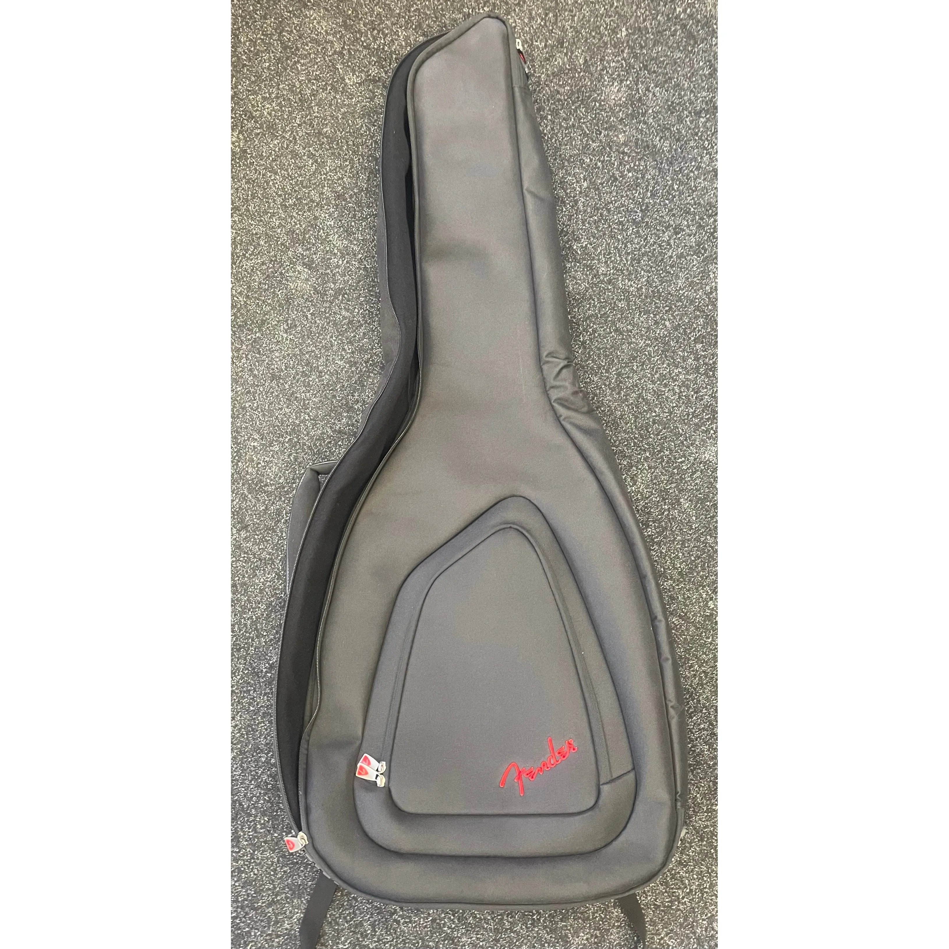 Fender FA-125CESB Dreadnought Electro Acoustic Guitar in Sunburst with Matching Gigbag Pre-owned