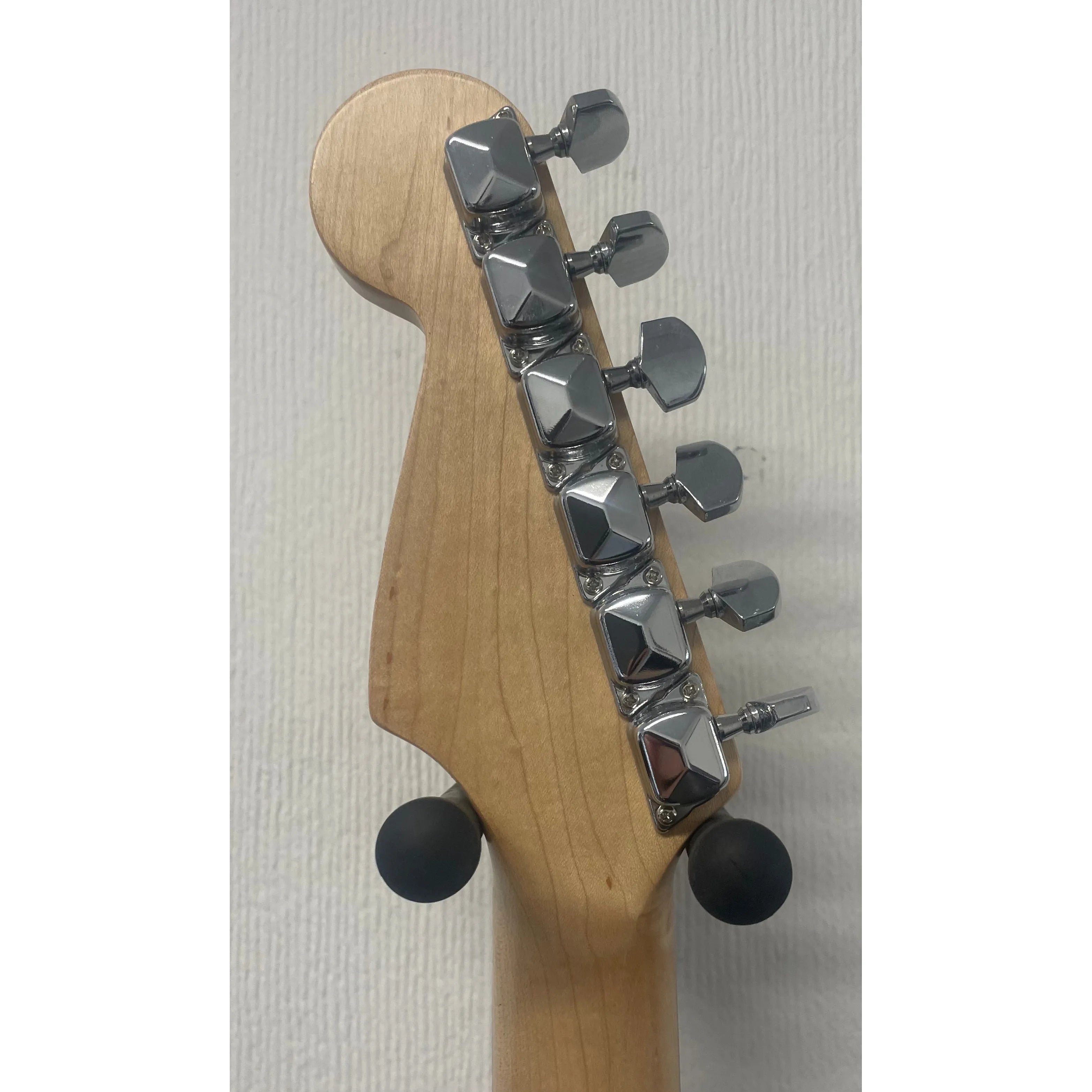 Squier Affinity Stratocaster 1994 in Black with Gigbag Pre-Owned