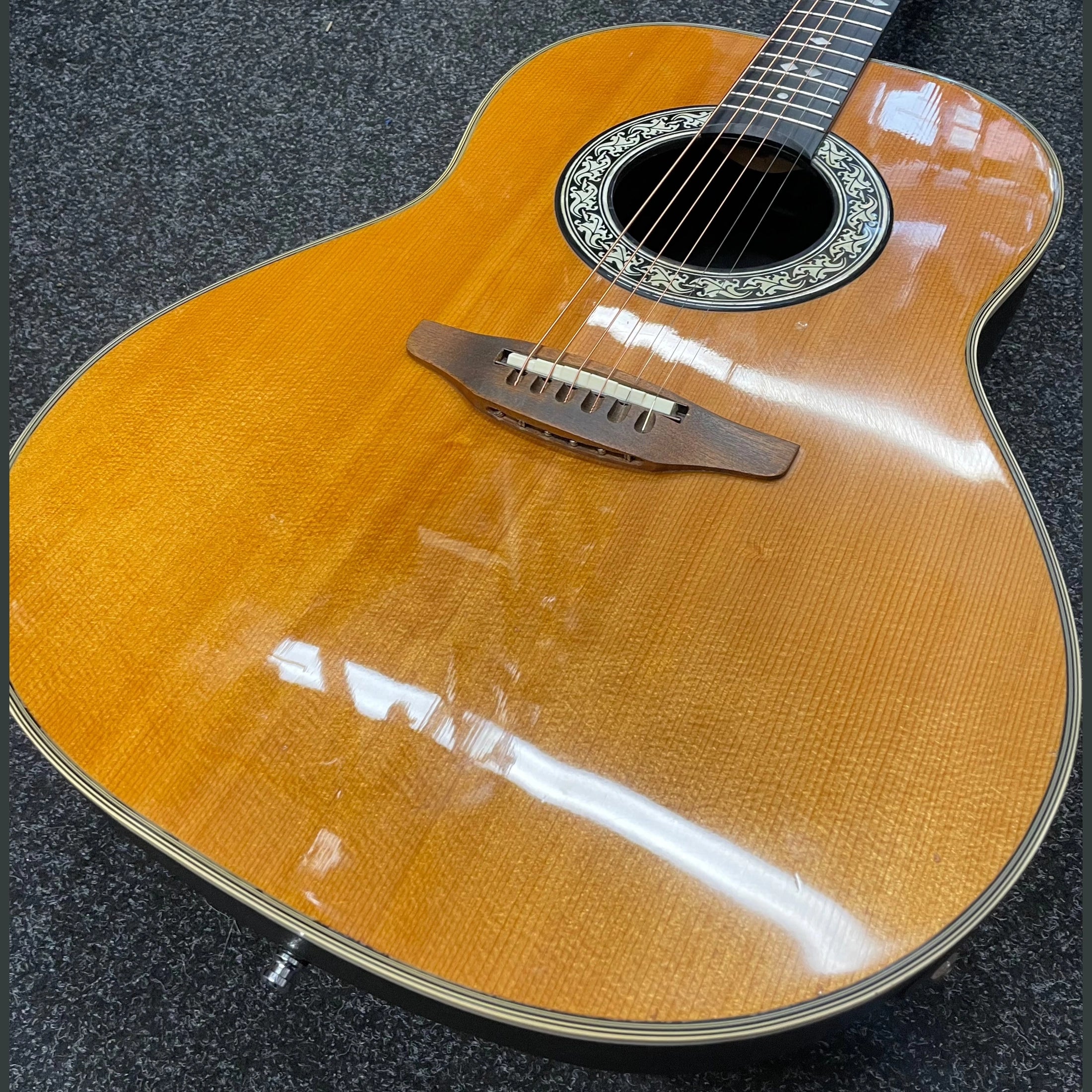 Ovation Mod 1112 Custom Balladeer Acoustic Guitar with Original Hardcase