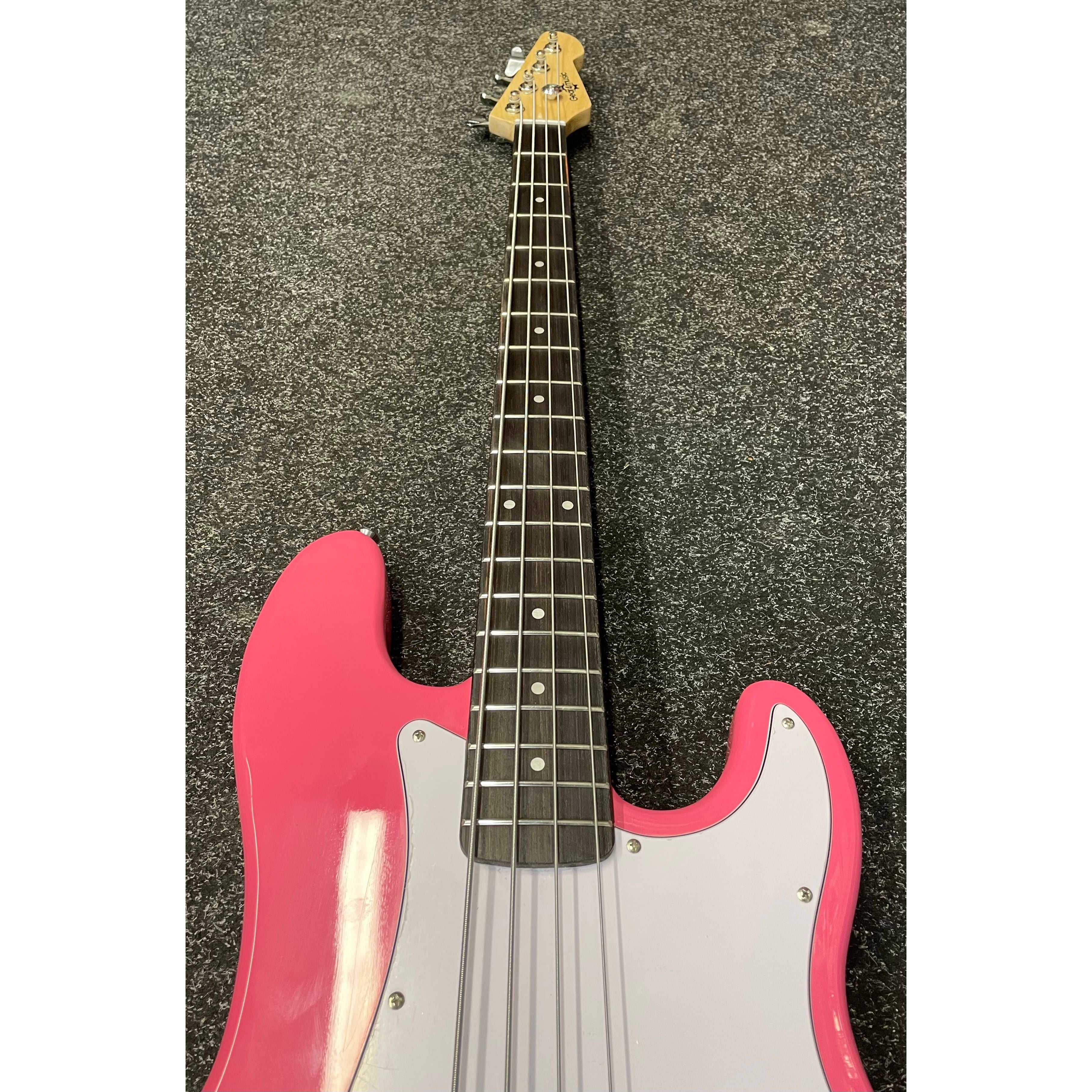 Gear4music LA Electric Bass Guitar P-Style in Gloss Pink Pre-Owned