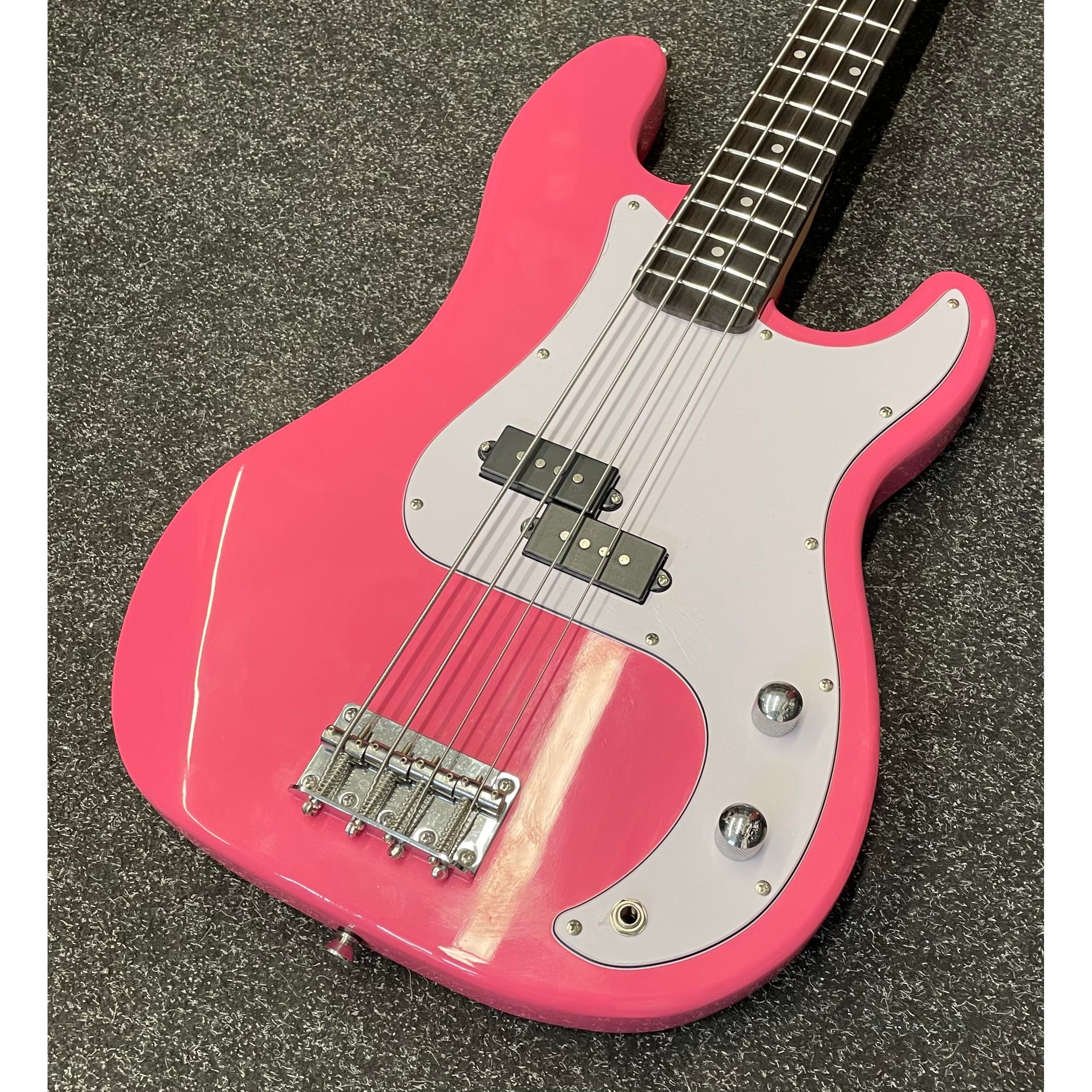 Gear4music LA Electric Bass Guitar P-Style in Gloss Pink Pre-Owned