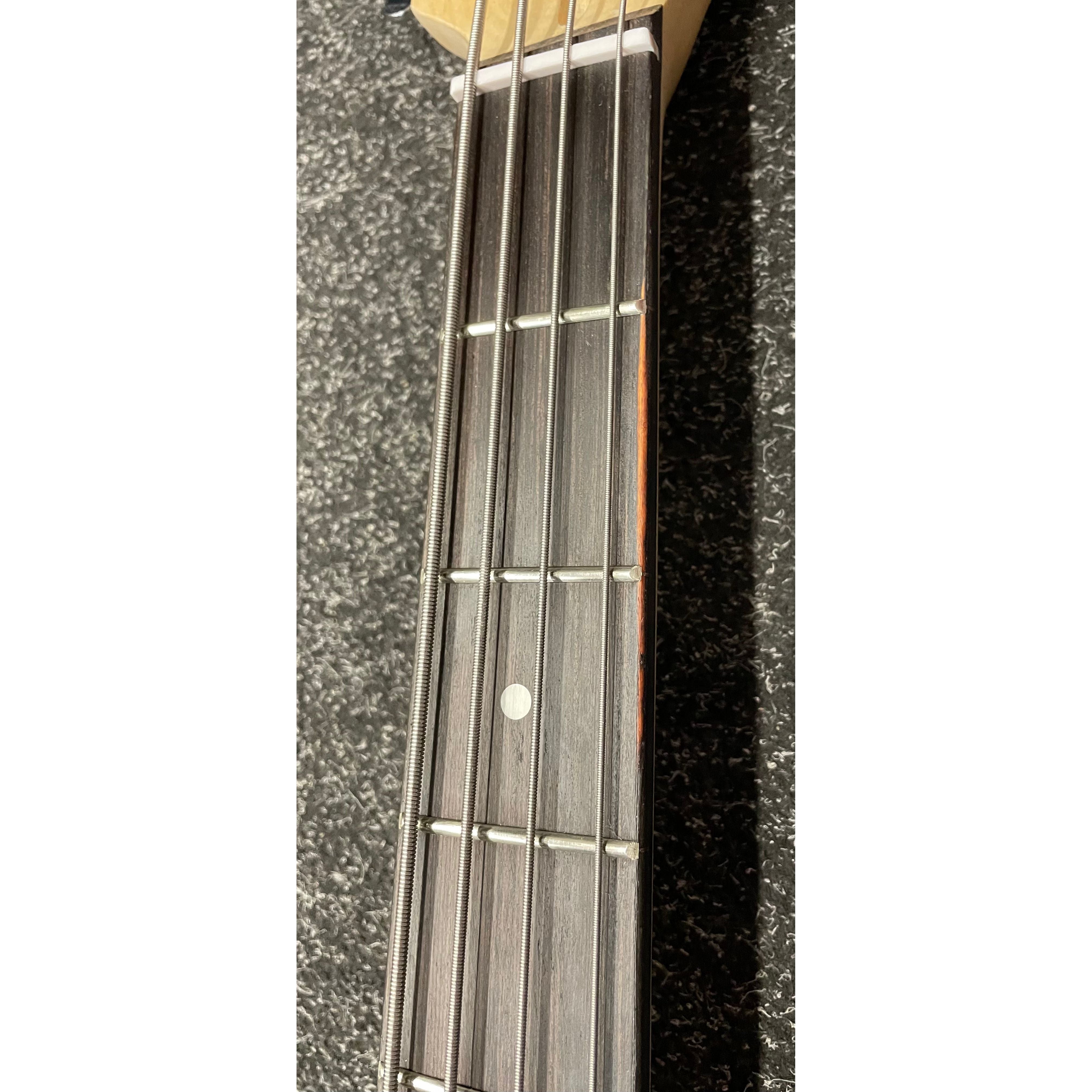 Gear4music LA Electric Bass Guitar P-Style in Gloss Pink Pre-Owned