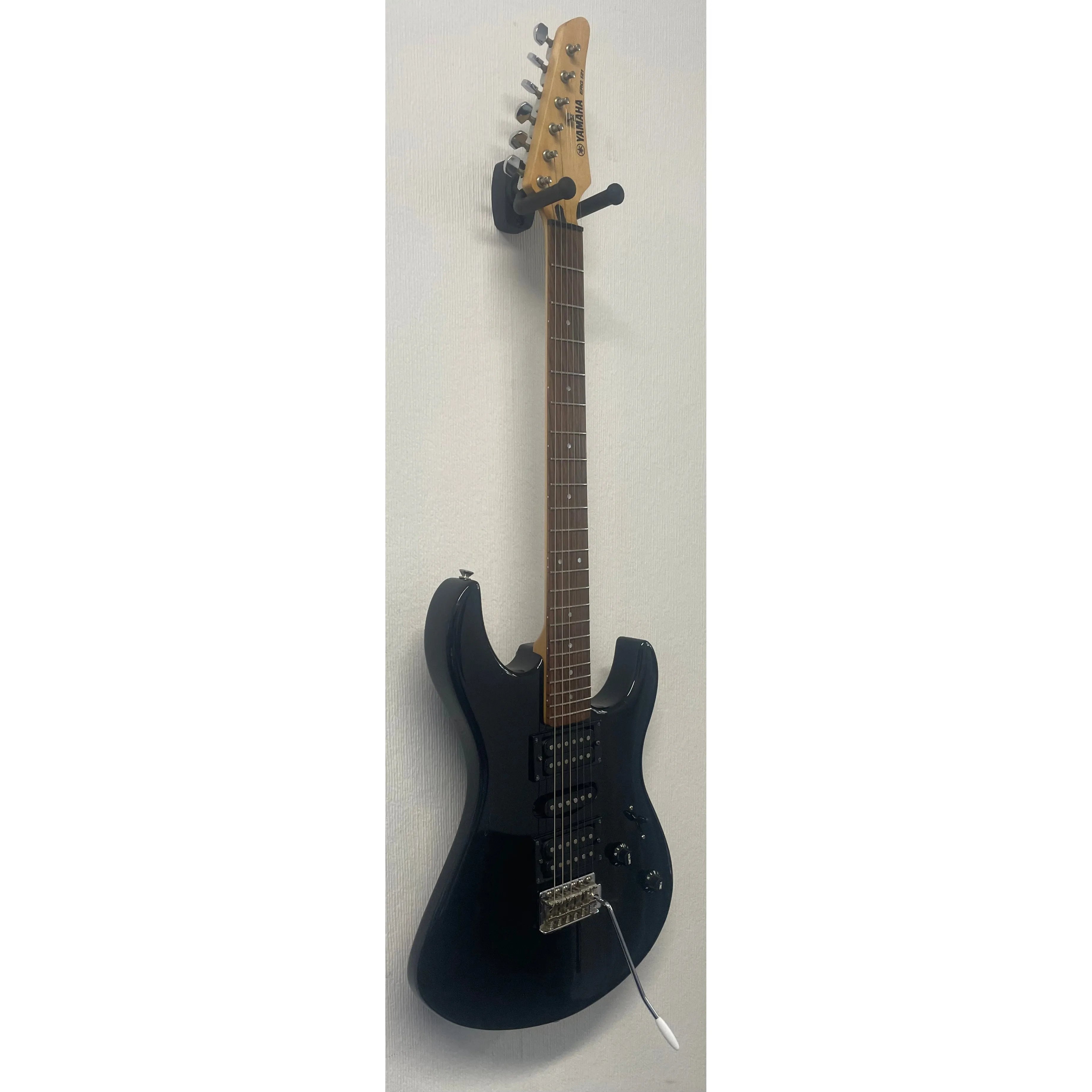 Yamaha ERG121 Electric Guitar in Black Pre-Owned