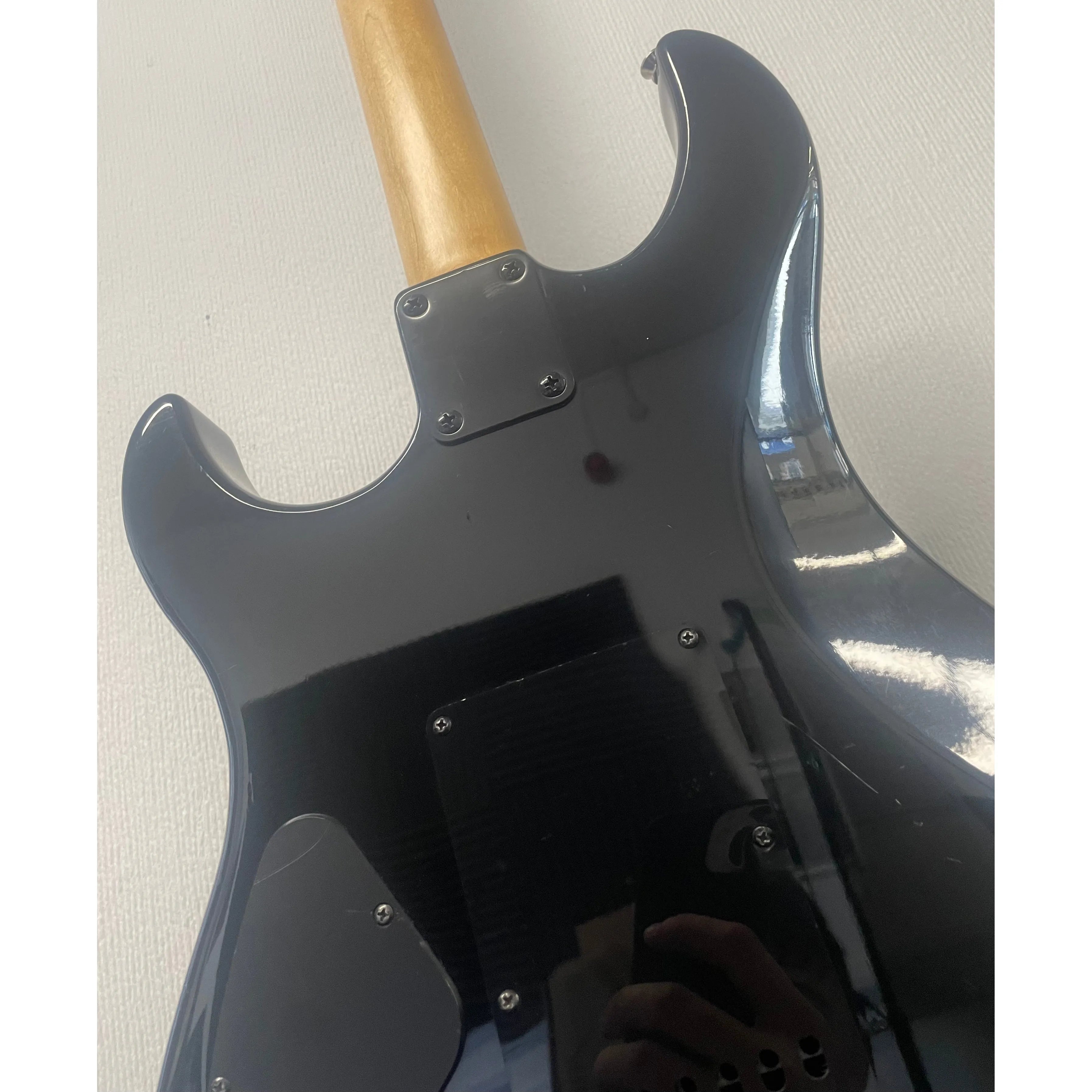 Yamaha ERG121 Electric Guitar in Black Pre-Owned