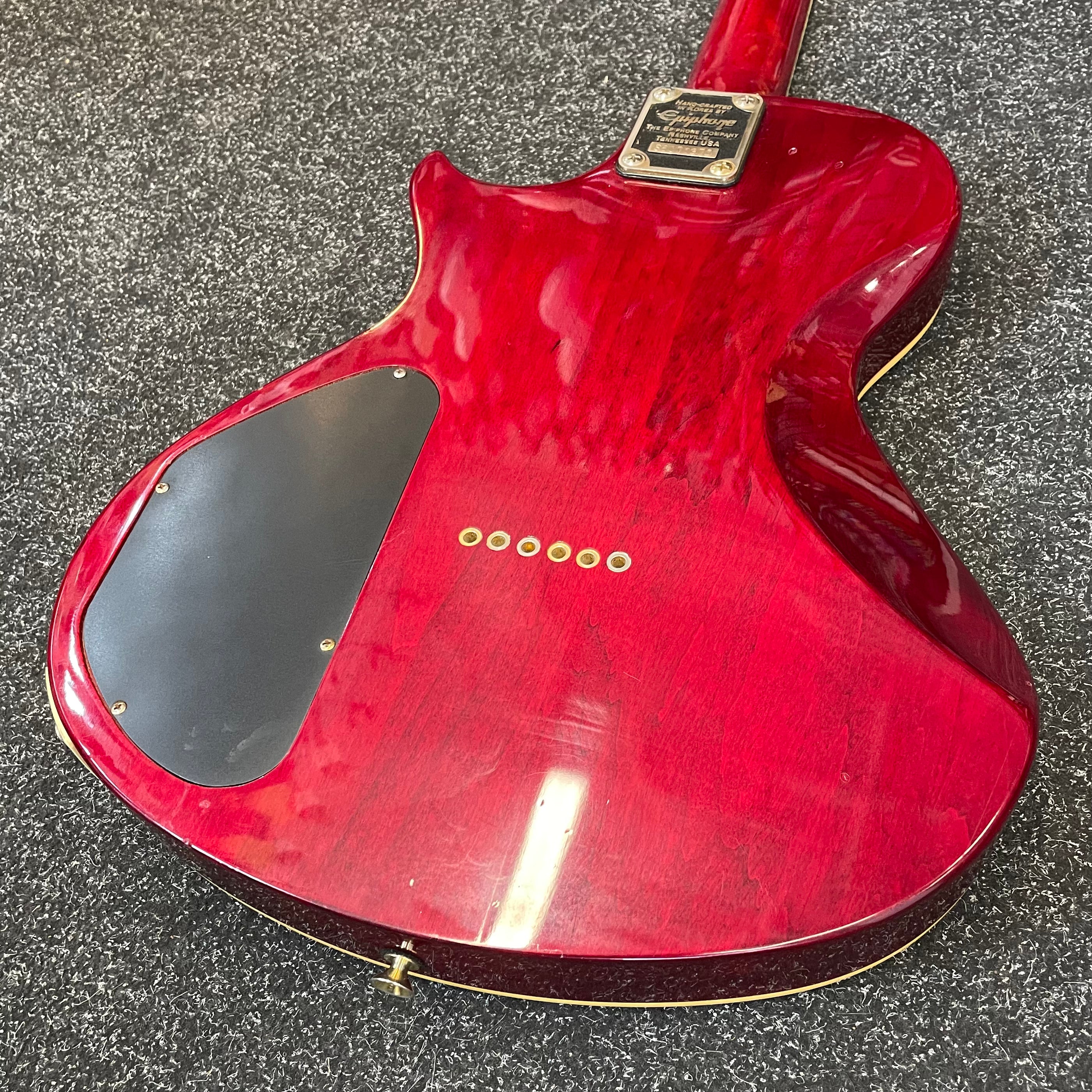 Epiphone Nighthawk Special 3 Electric Guitar in Cherry Sunburst, 1995, Samick Korea with Hardcase Pre-Owned