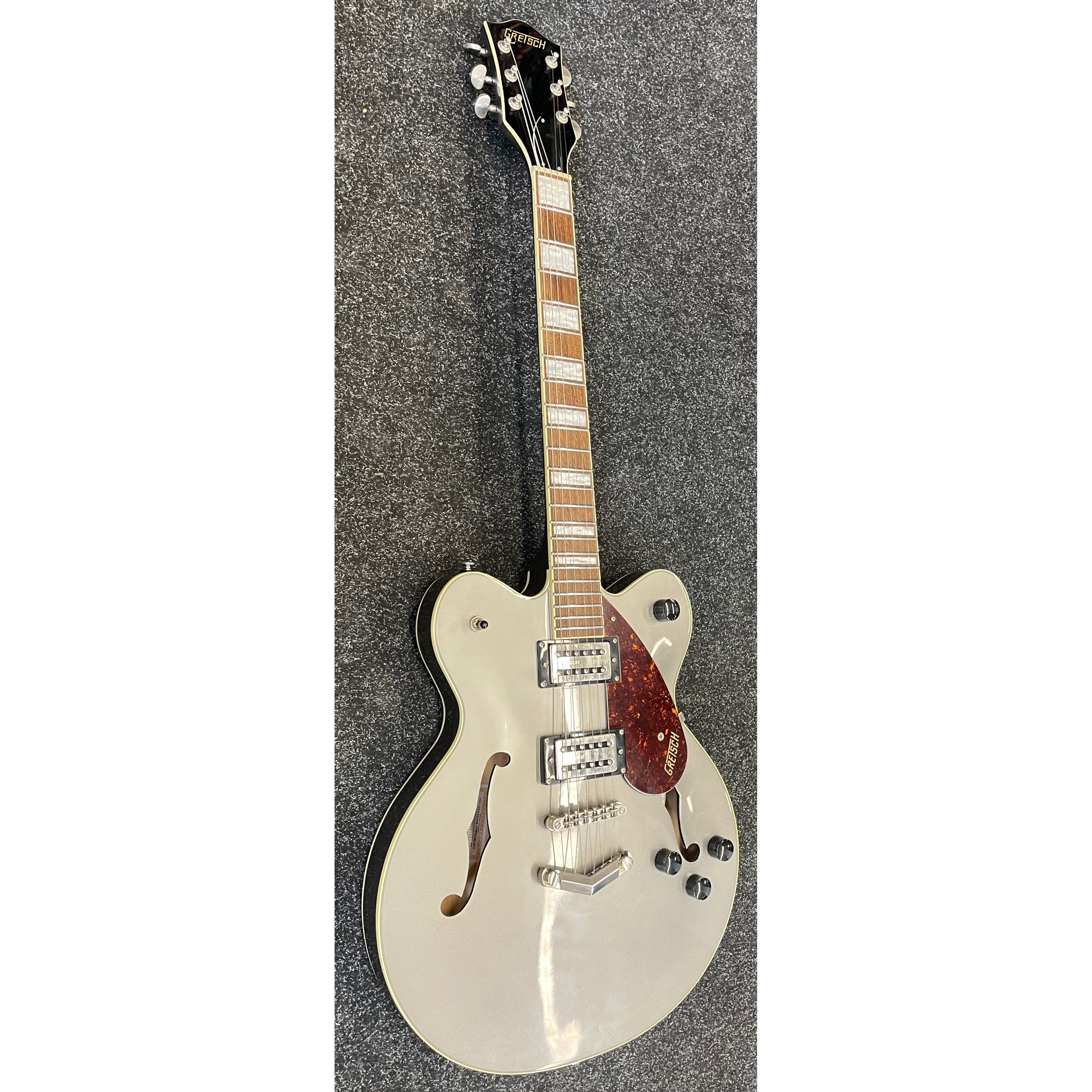 Gretsch G2622 Streamliner Hollowbody Electric Guitar with Center Block, Double-cut & V-Stoptail in Gun Metal Pre-Owned
