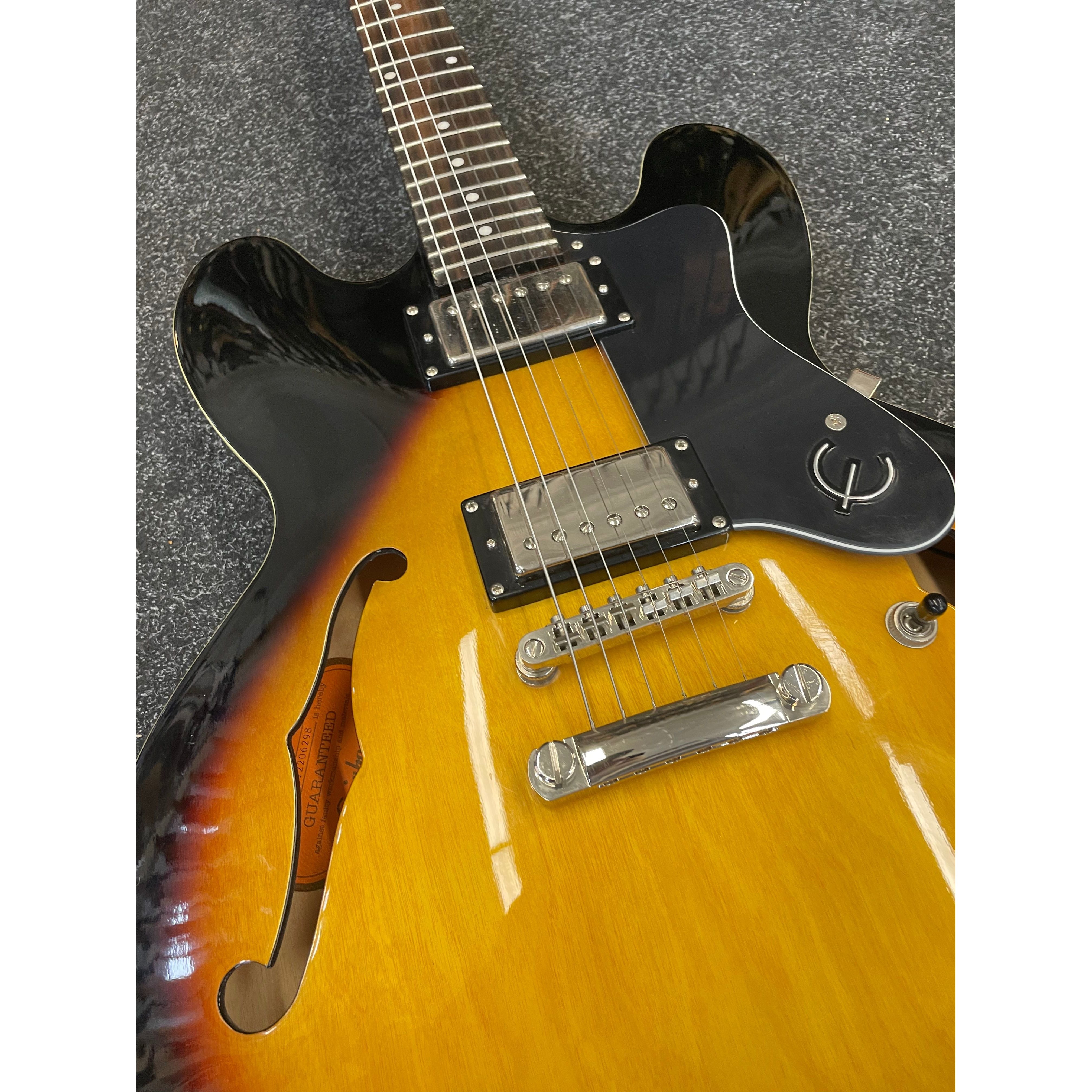 Epiphone Dot VS Hollowbody Electric Guitar ES-335 in Tobacco Sunburst Pre-Owned
