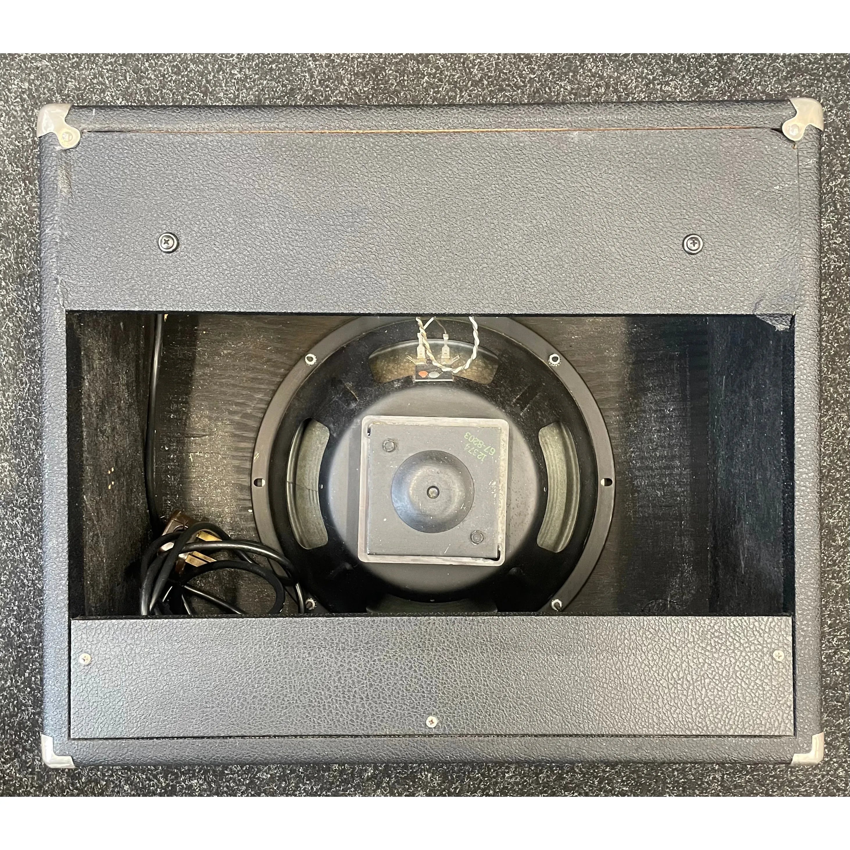 Rickenbacker TR25 Solid State 80's 25W Combo Amplifier for Guitar Pre-Owned