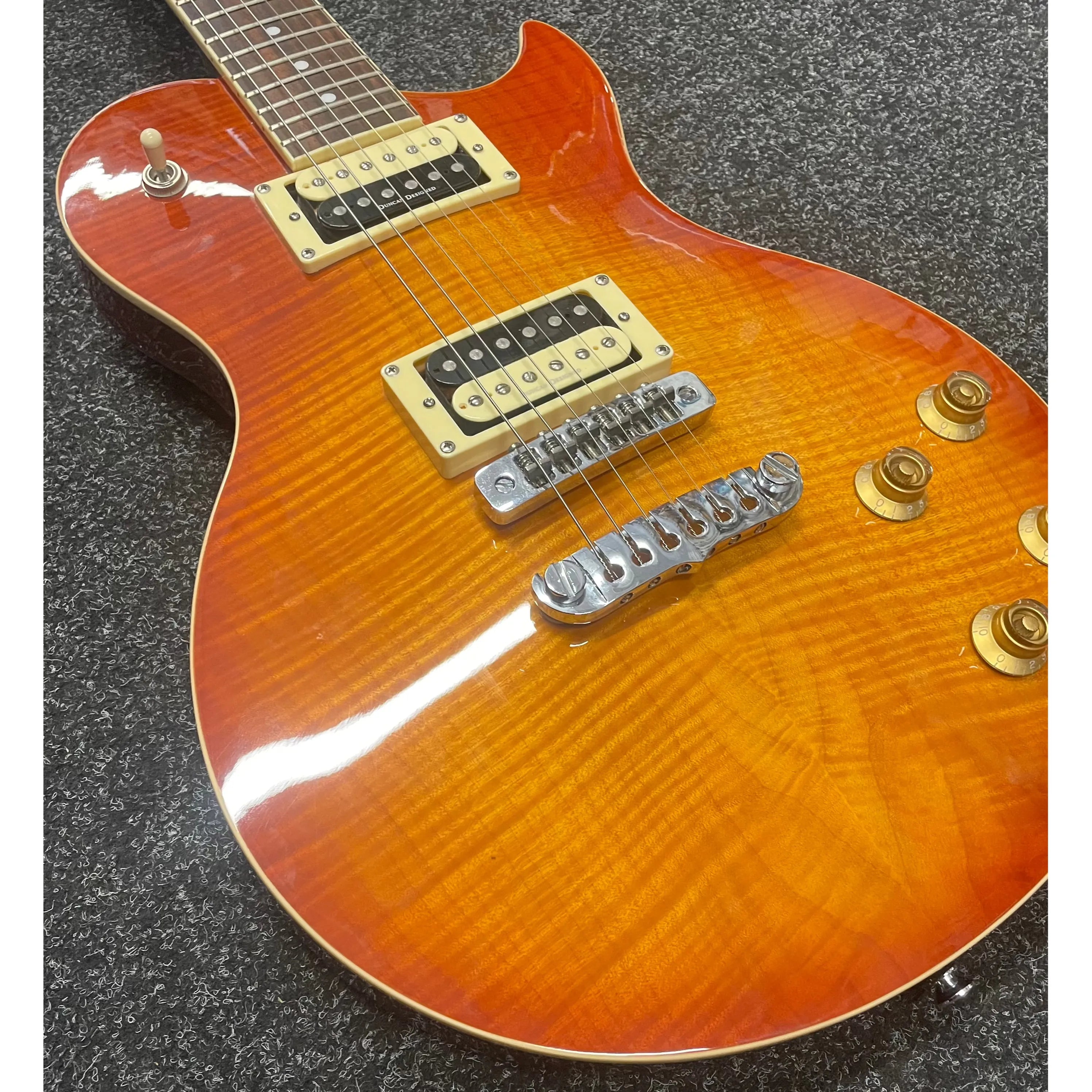 Aria PE-Elite 'Les Paul Style' Electric Guitar Pre-Owned