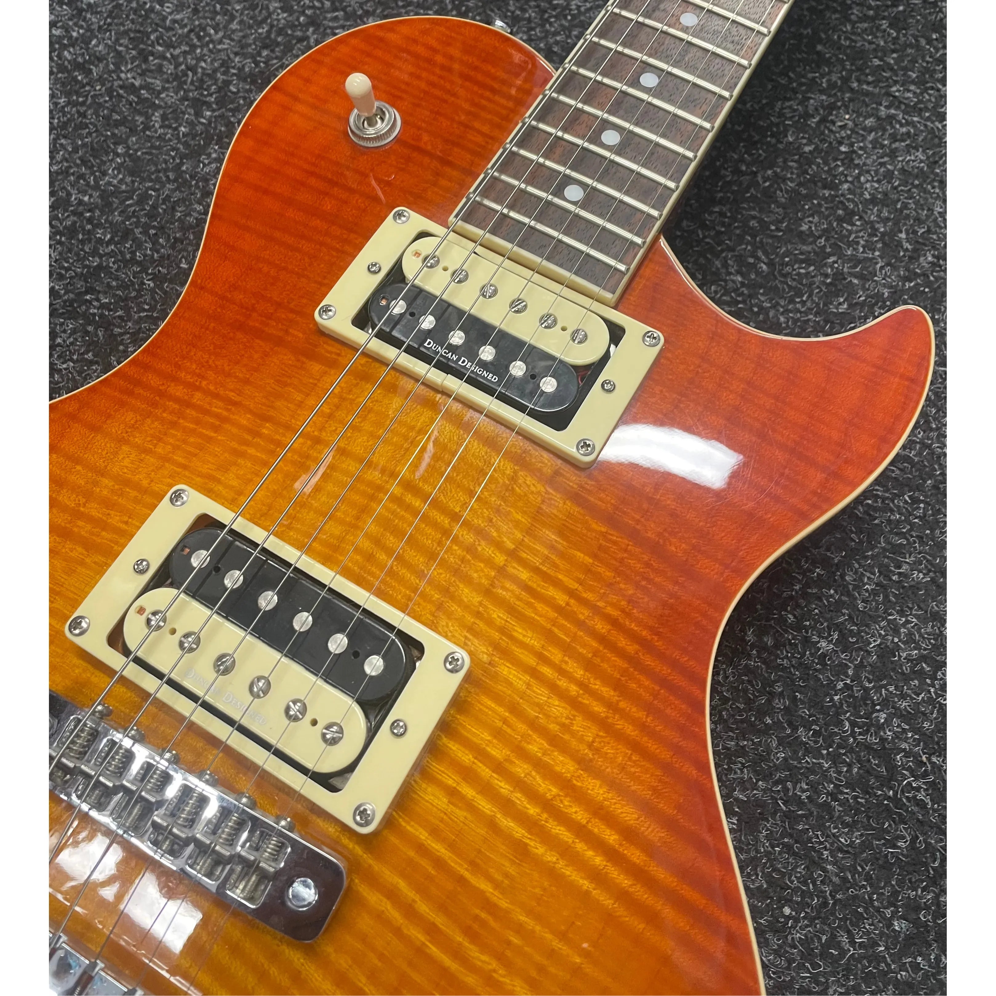 Aria PE-Elite 'Les Paul Style' Electric Guitar Pre-Owned