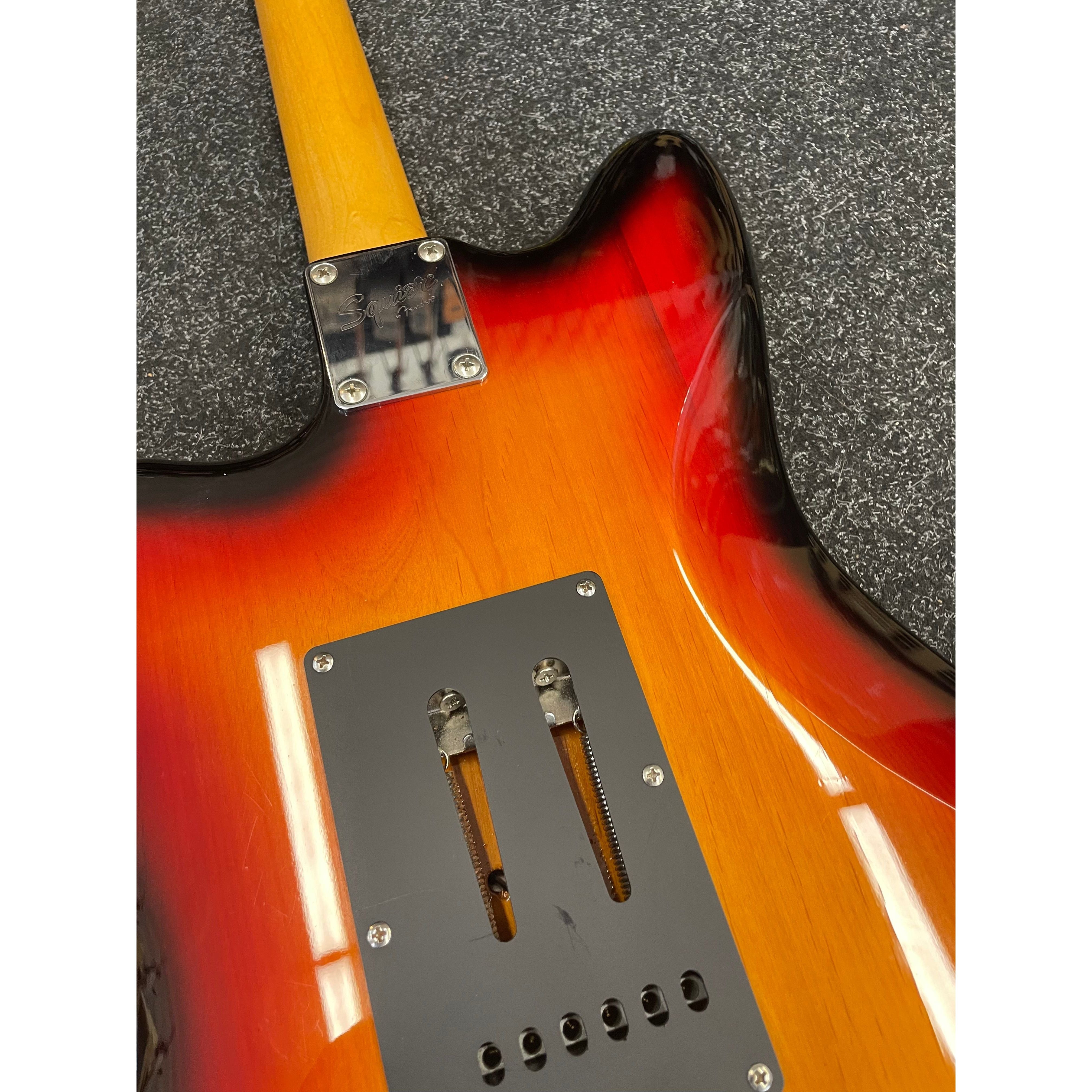Squier by Fender Standard Series Jagmaster Hybrid Electric Guitar in Three Tone Sunburst Pre-Owned