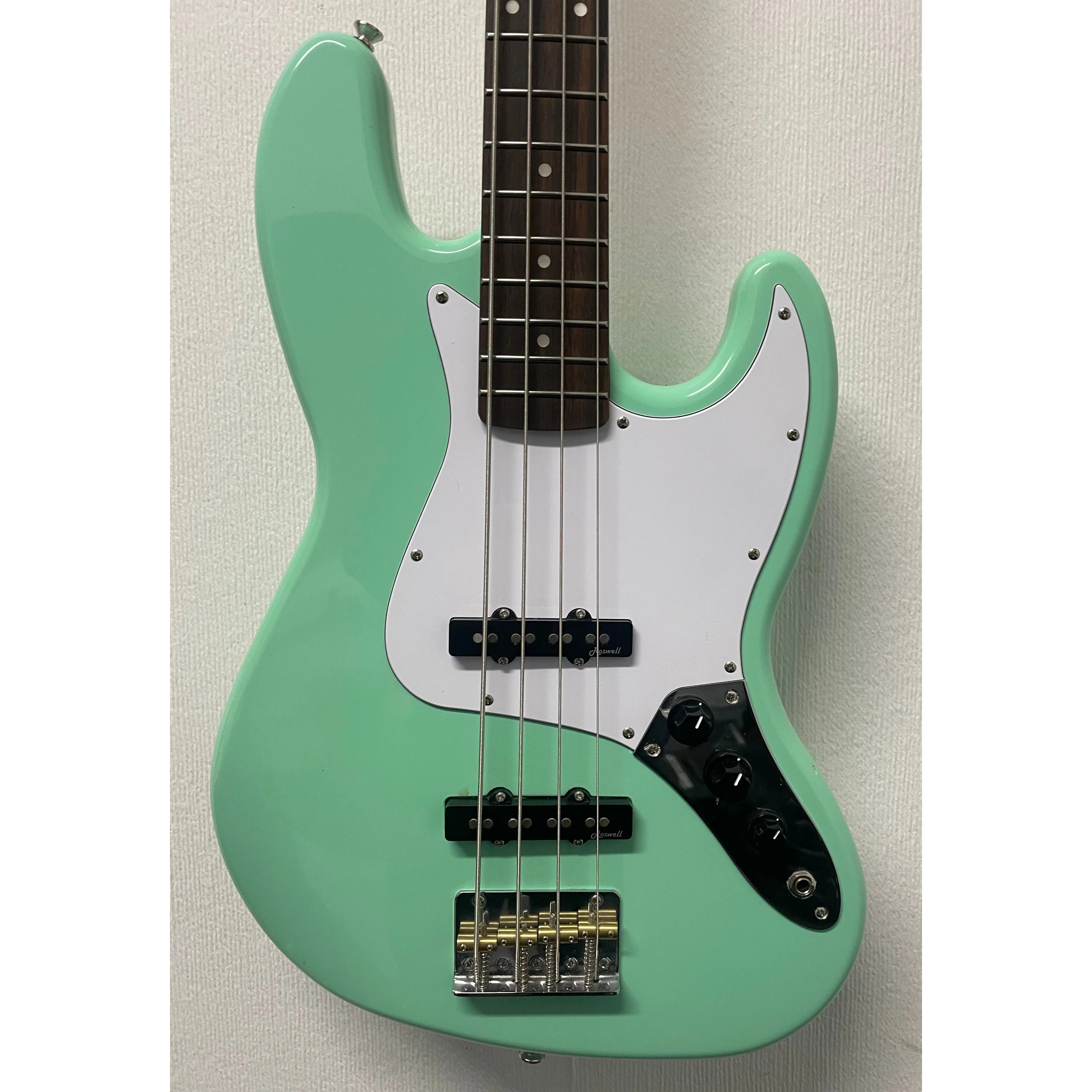 Harley Benton VT Series Bass Guitar in Gloss Green Finish Pre-Owned