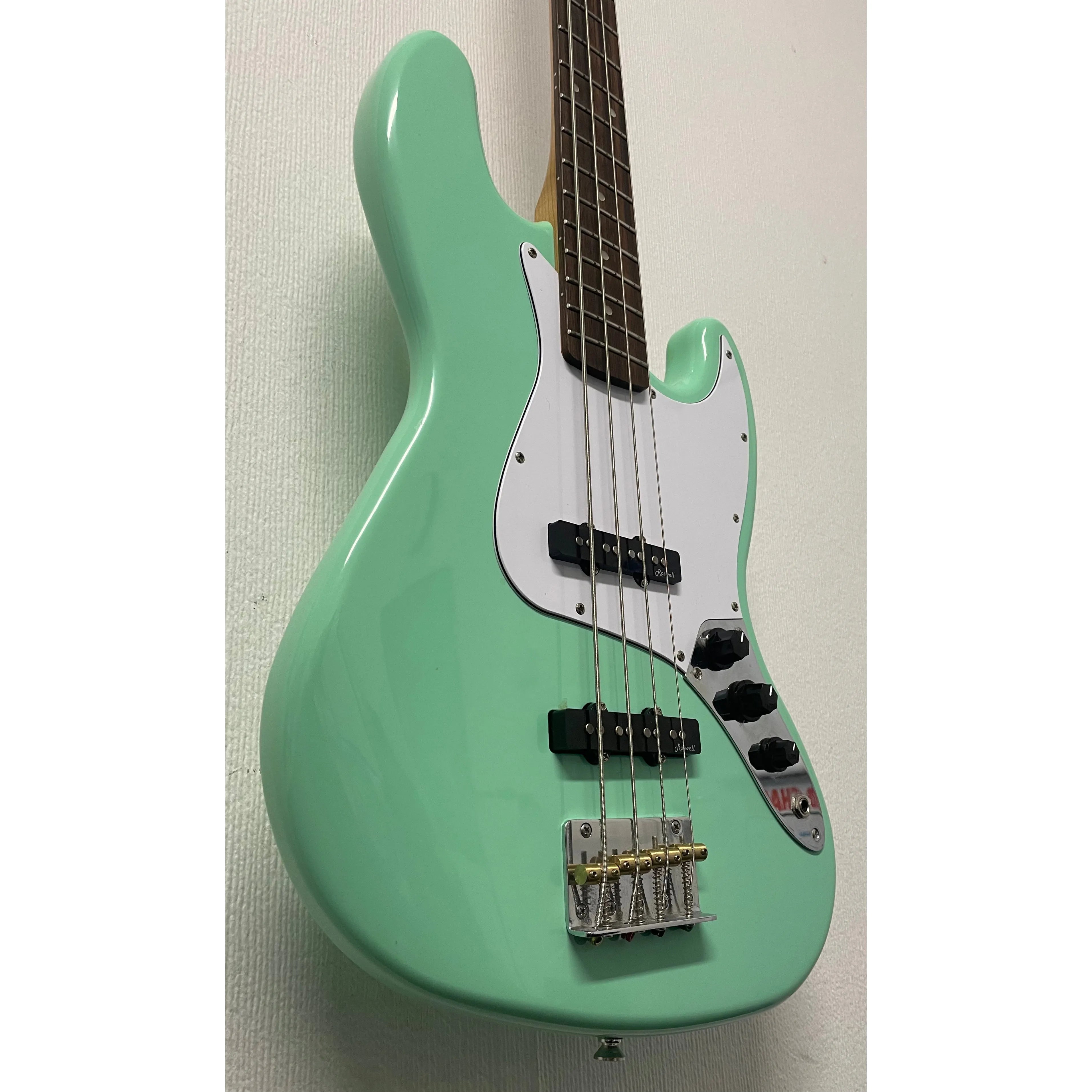 Harley Benton VT Series Bass Guitar in Gloss Green Finish Pre-Owned