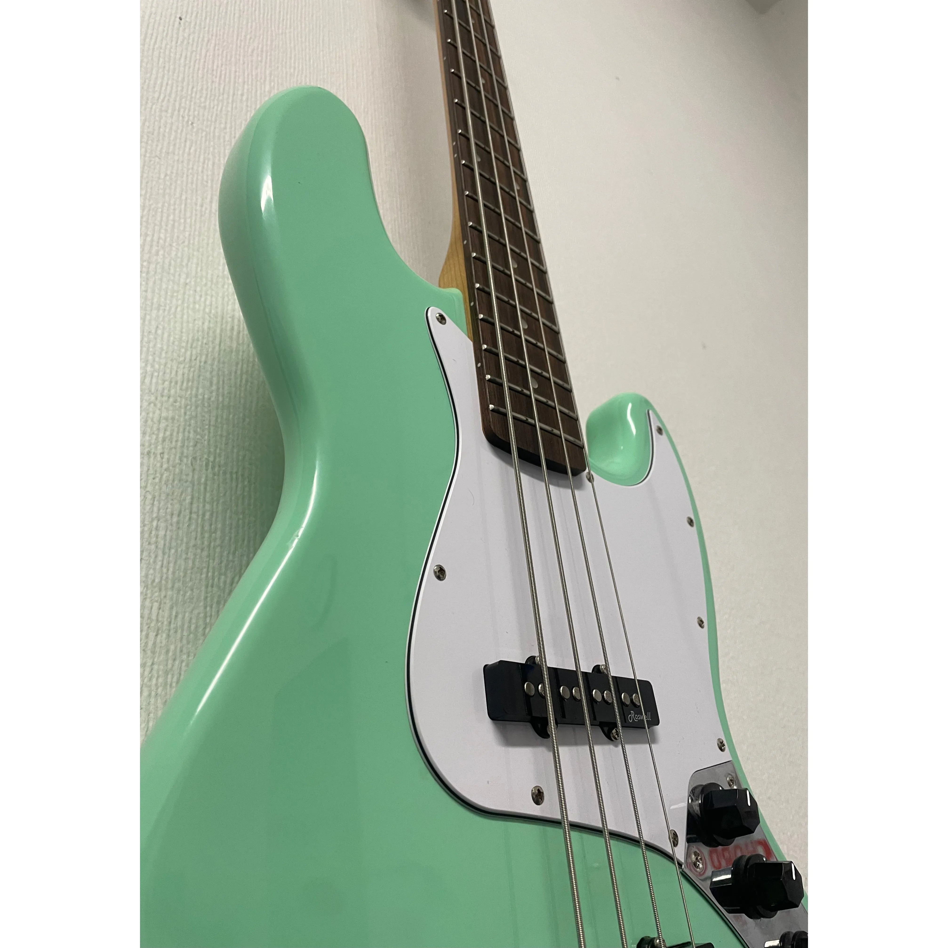Harley Benton VT Series Bass Guitar in Gloss Green Finish Pre-Owned