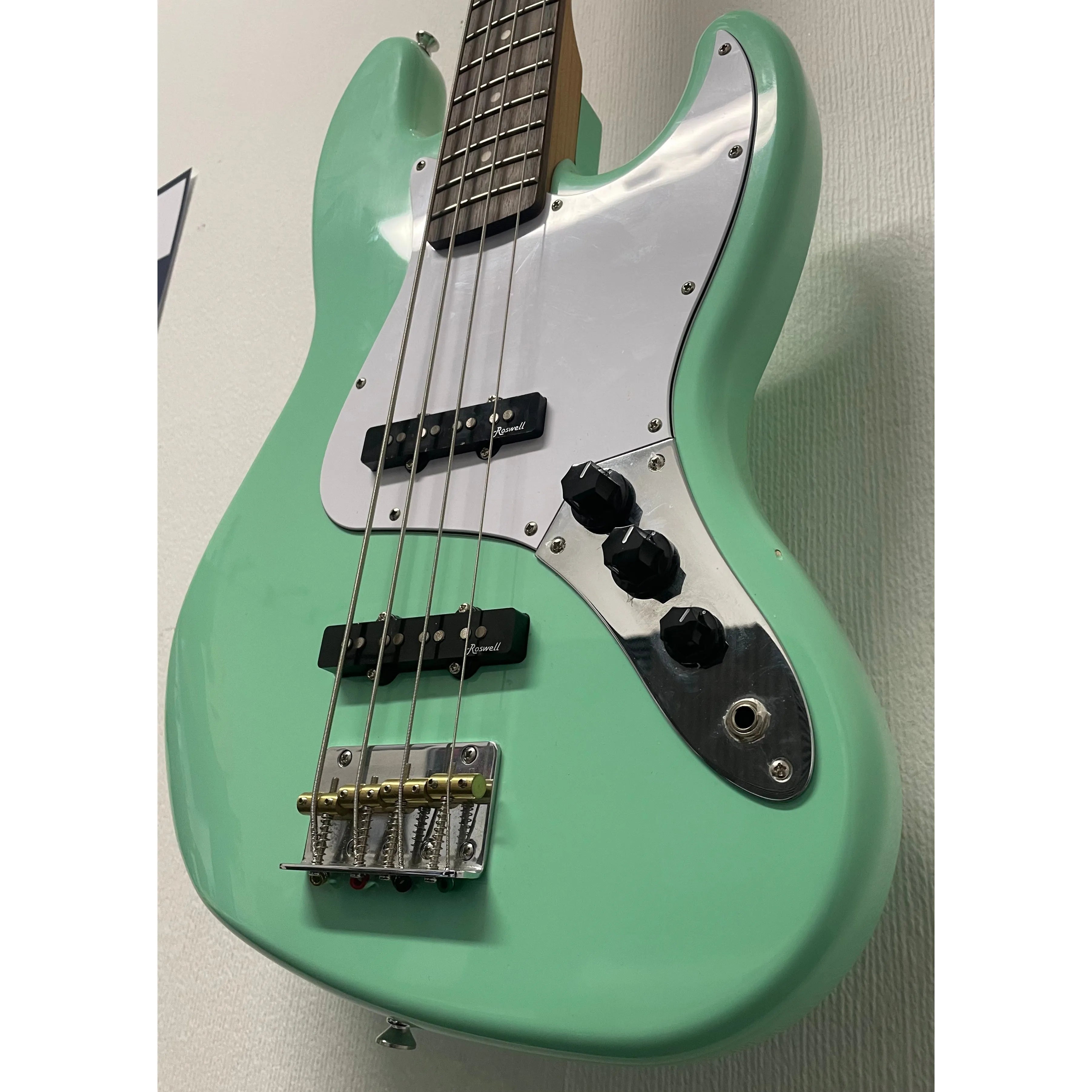 Harley Benton VT Series Bass Guitar in Gloss Green Finish Pre-Owned