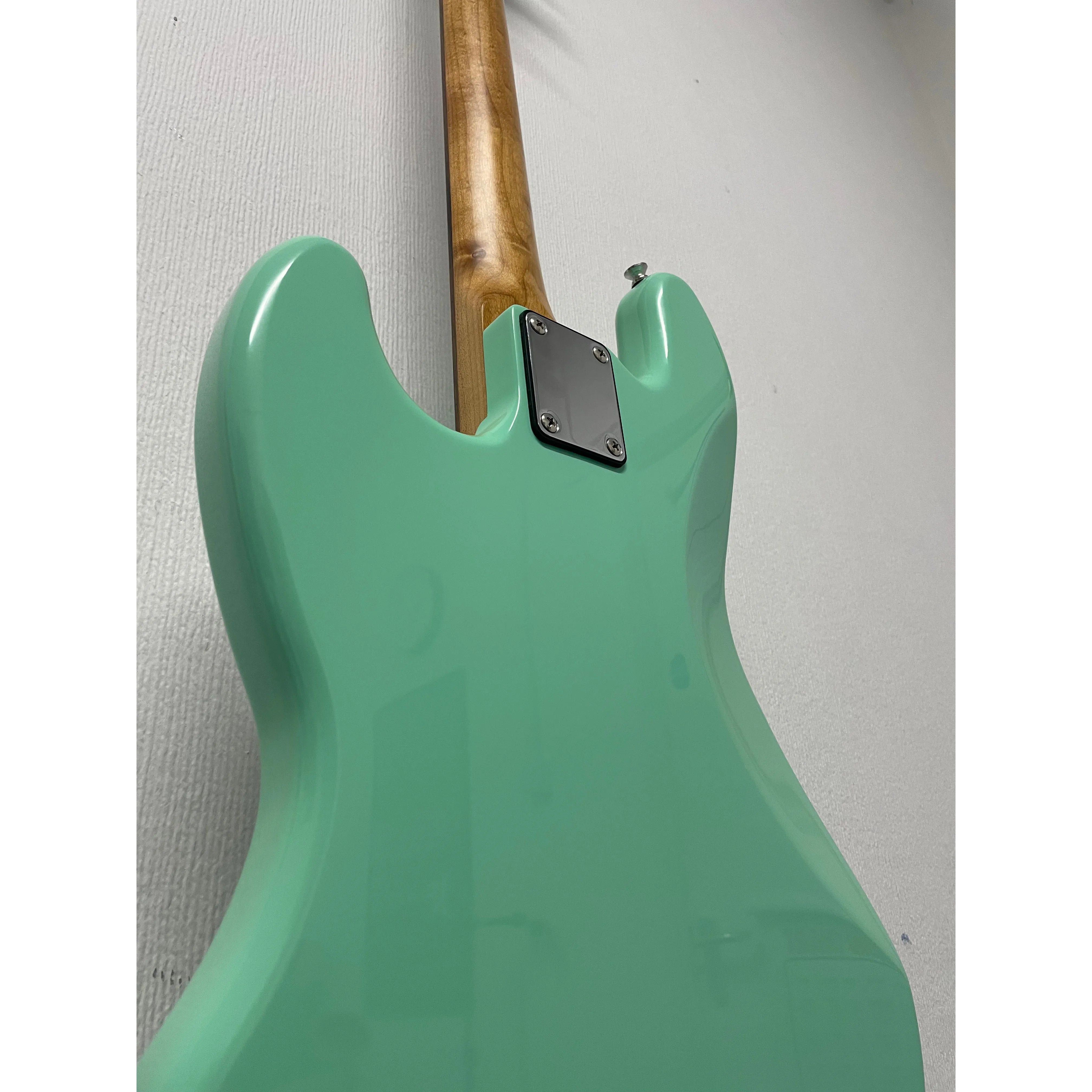 Harley Benton VT Series Bass Guitar in Gloss Green Finish Pre-Owned