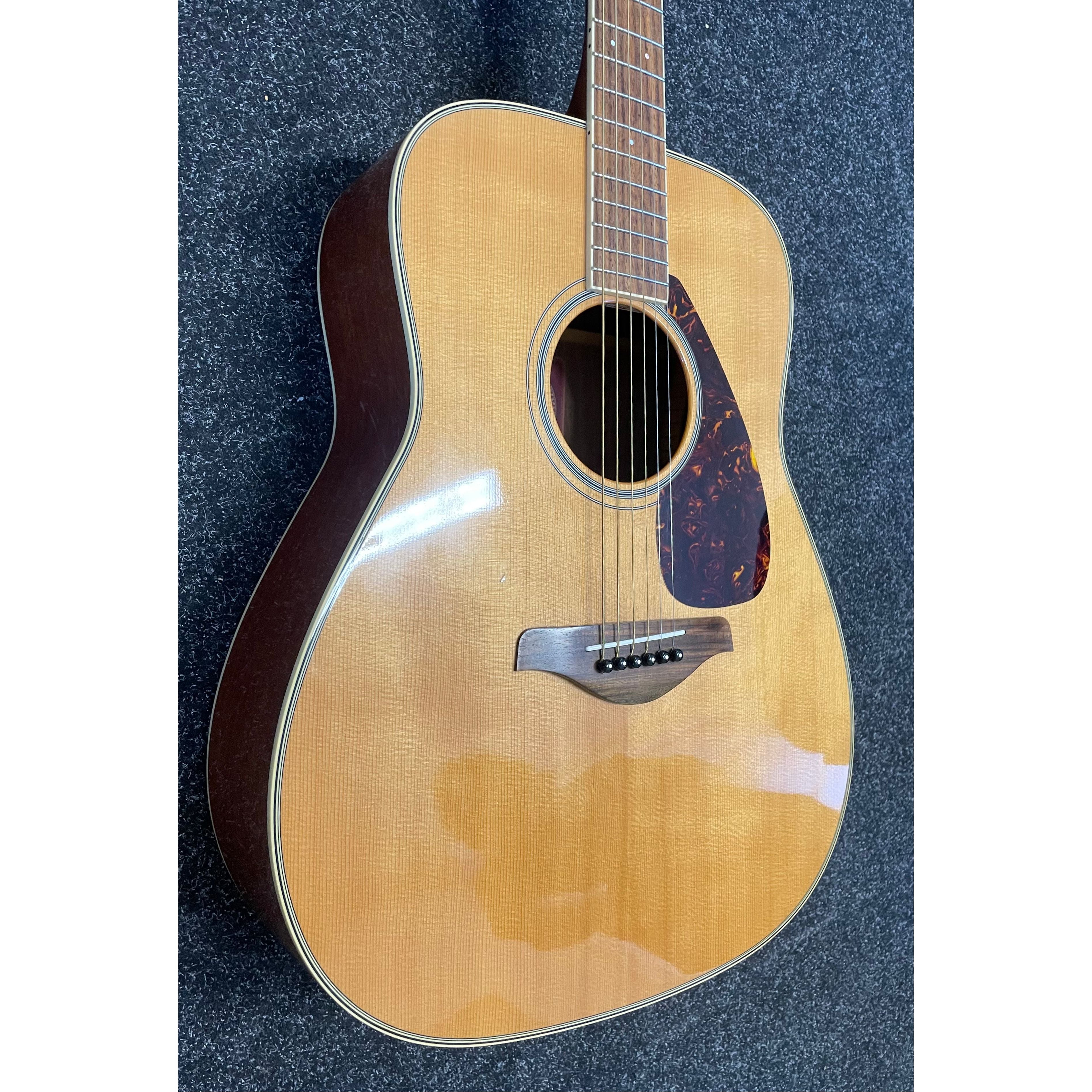 Yamaha FG720S Dreadnought Size Acoustic Guitar in Natural with Gigbag Pre-Owned