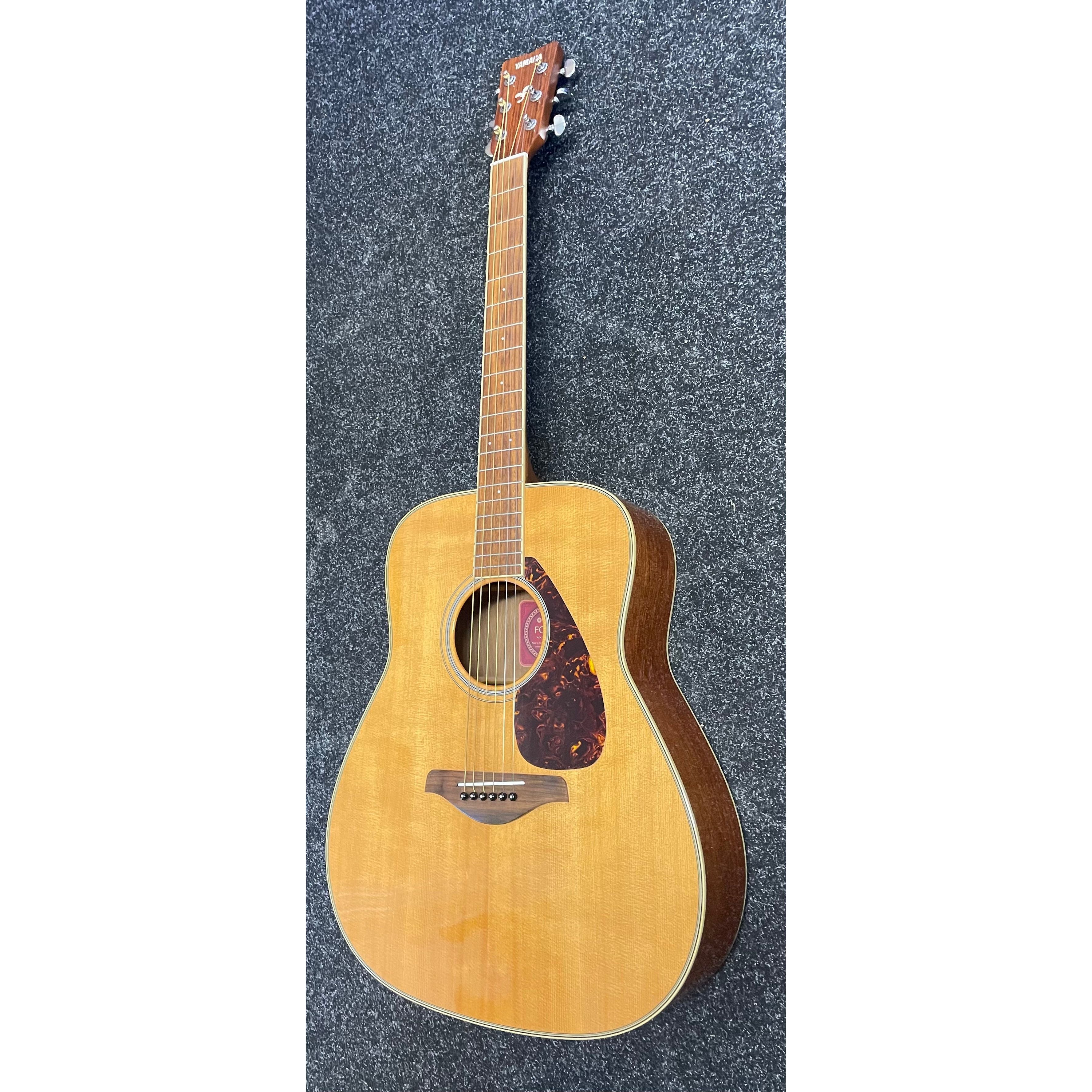Yamaha FG720S Dreadnought Size Acoustic Guitar in Natural with Gigbag Pre-Owned