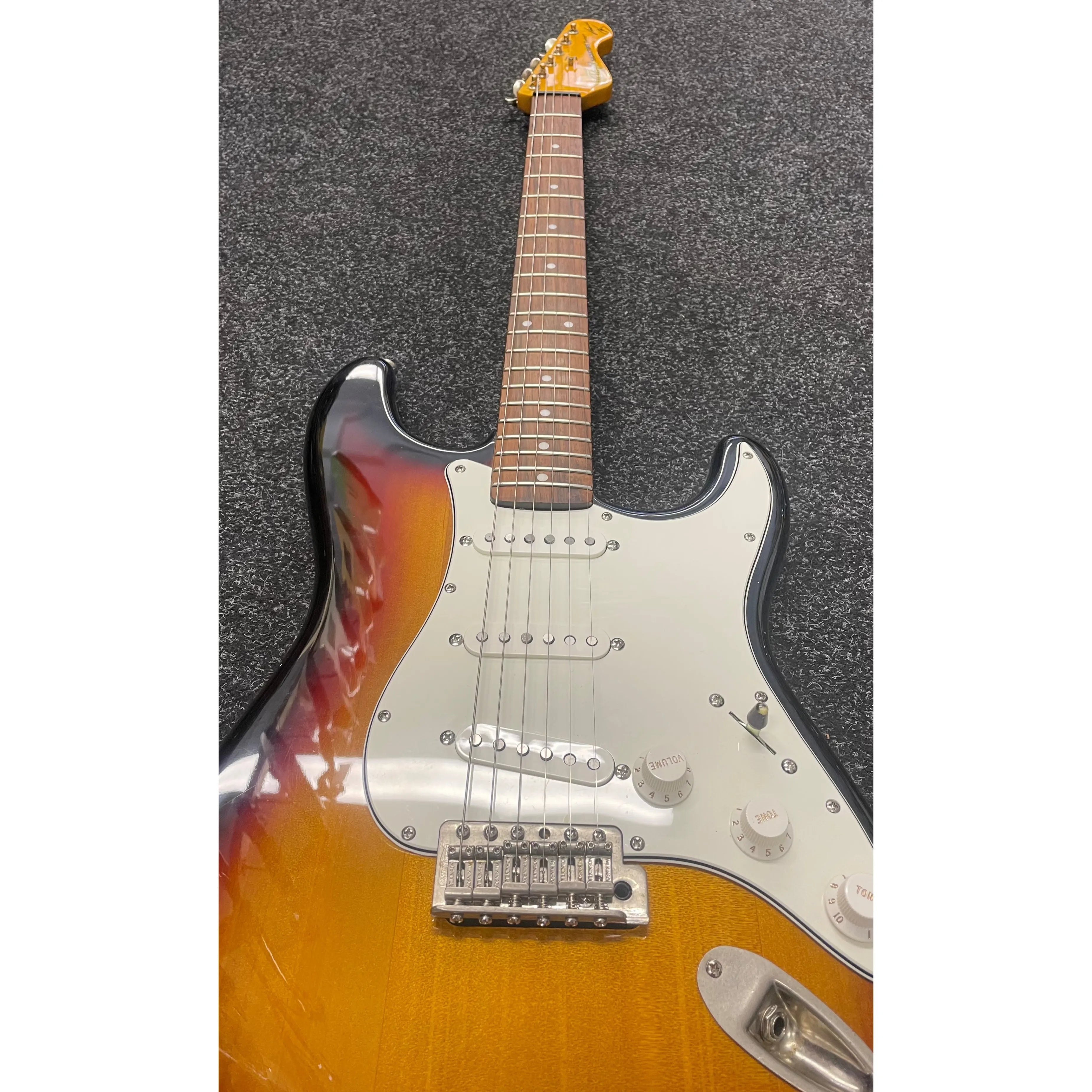 Vintage Thomas Blug V6MRTBG & Squier Affinity Partscaster Pre-Owned