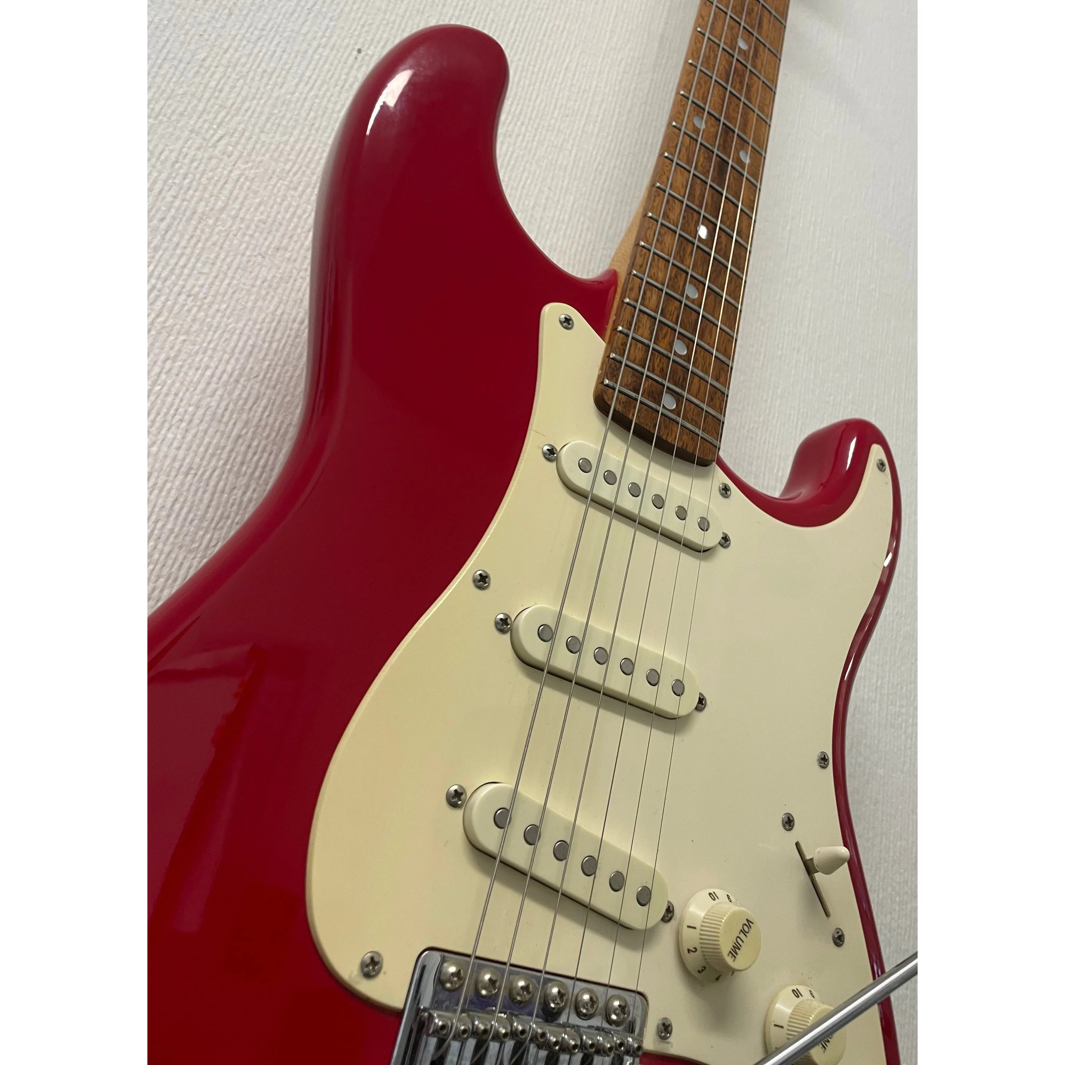 Squier Affinity Stratocaster in Candy Apple Red Pre-Owned