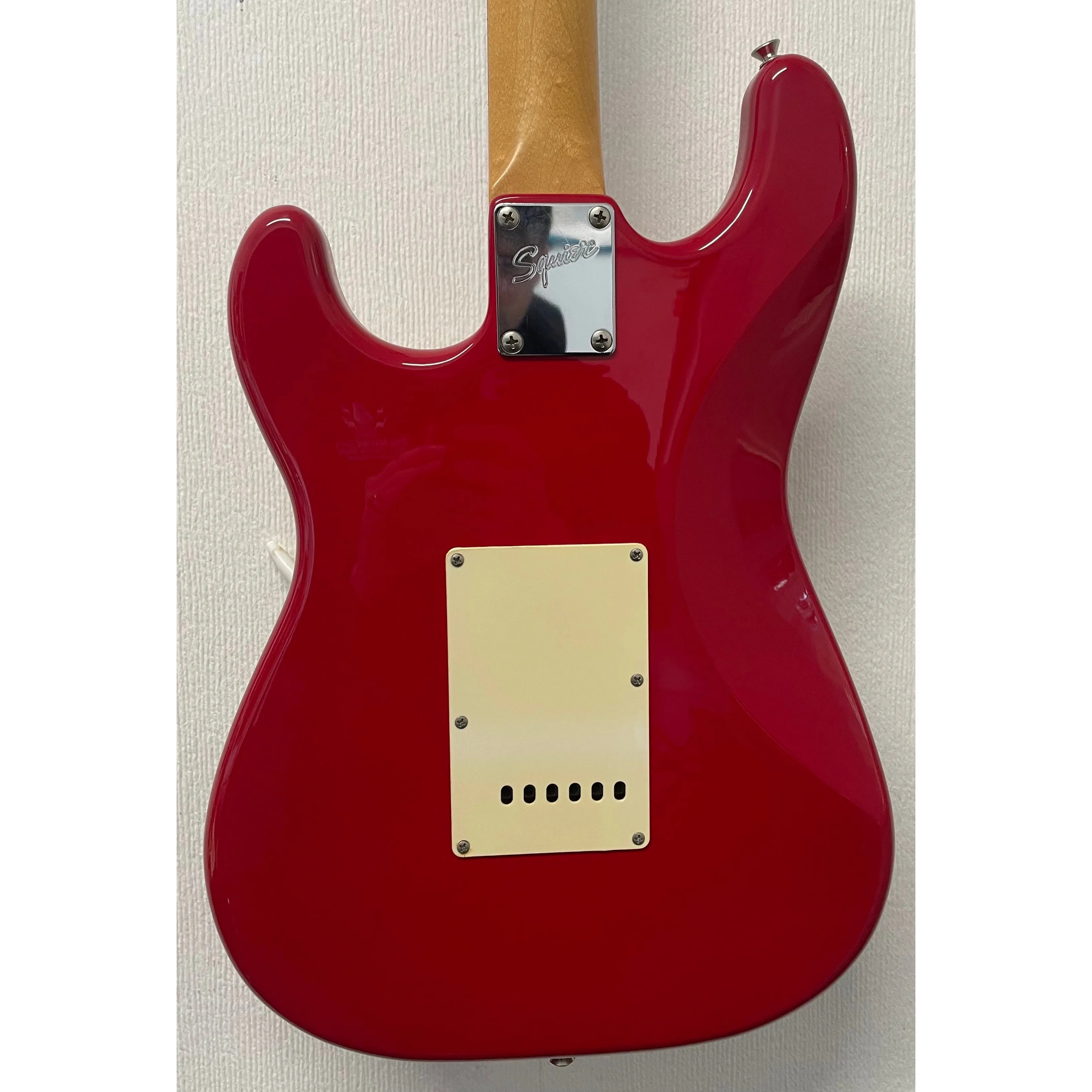 Squier Affinity Stratocaster in Candy Apple Red Pre-Owned