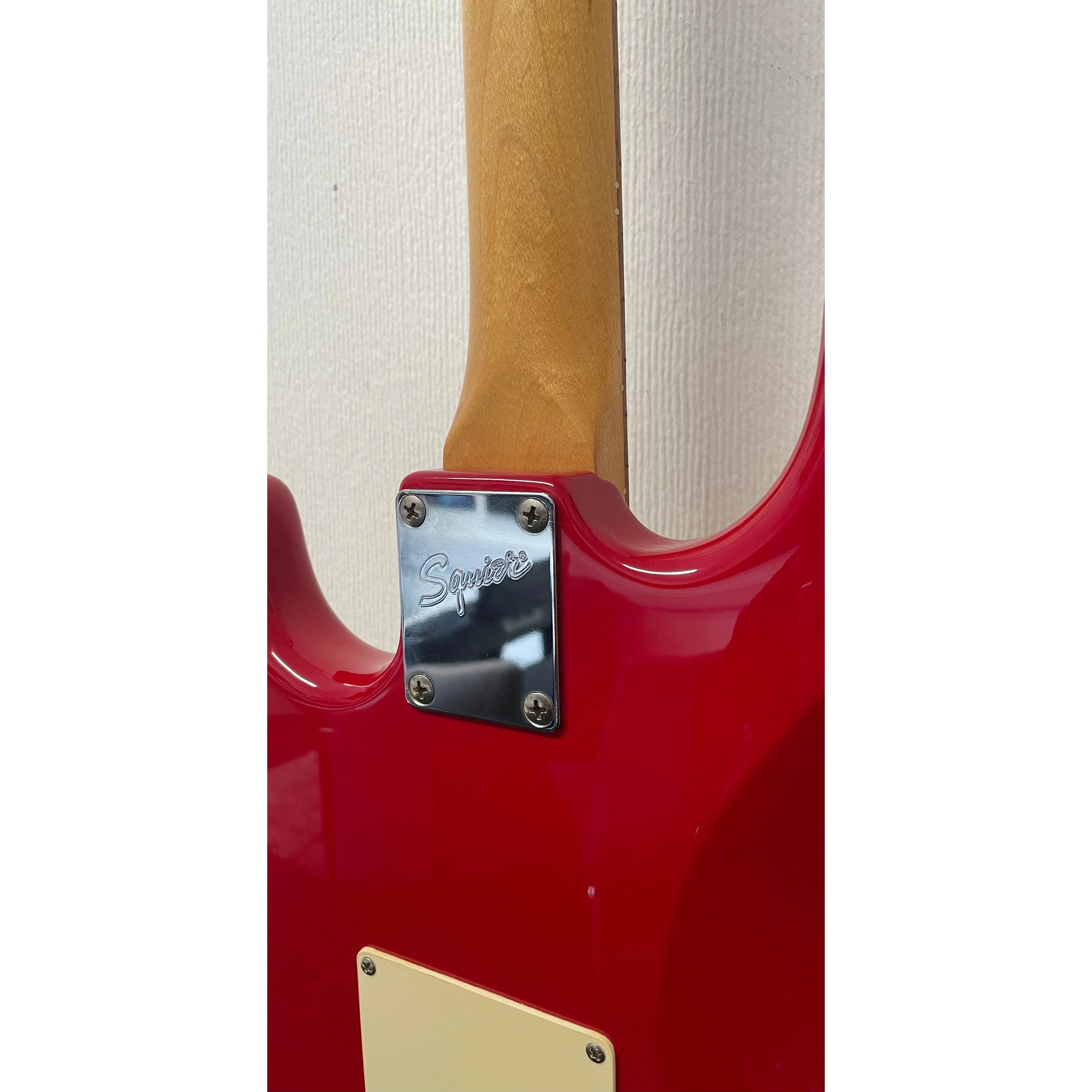 Squier Affinity Stratocaster in Candy Apple Red Pre-Owned