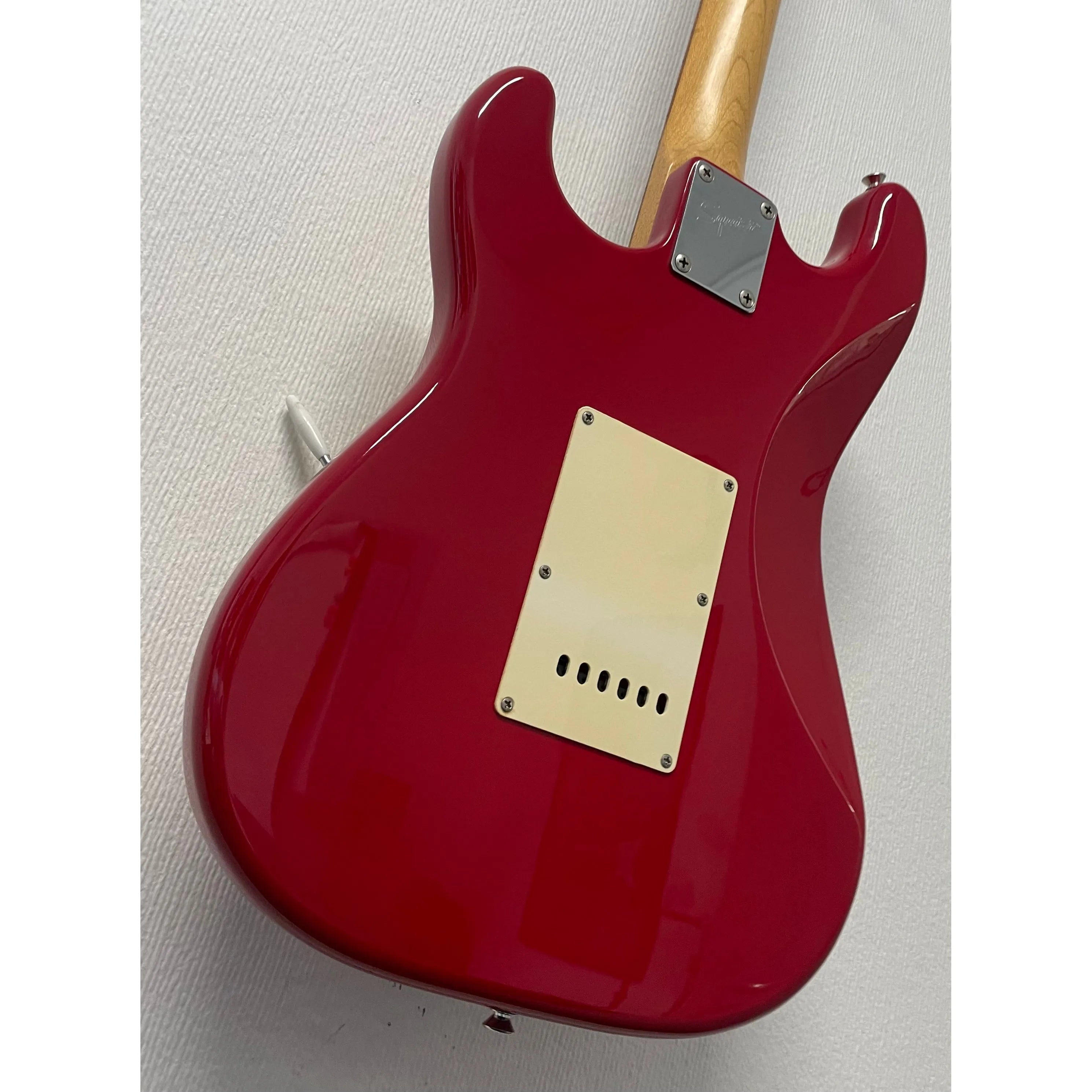 Squier Affinity Stratocaster in Candy Apple Red Pre-Owned