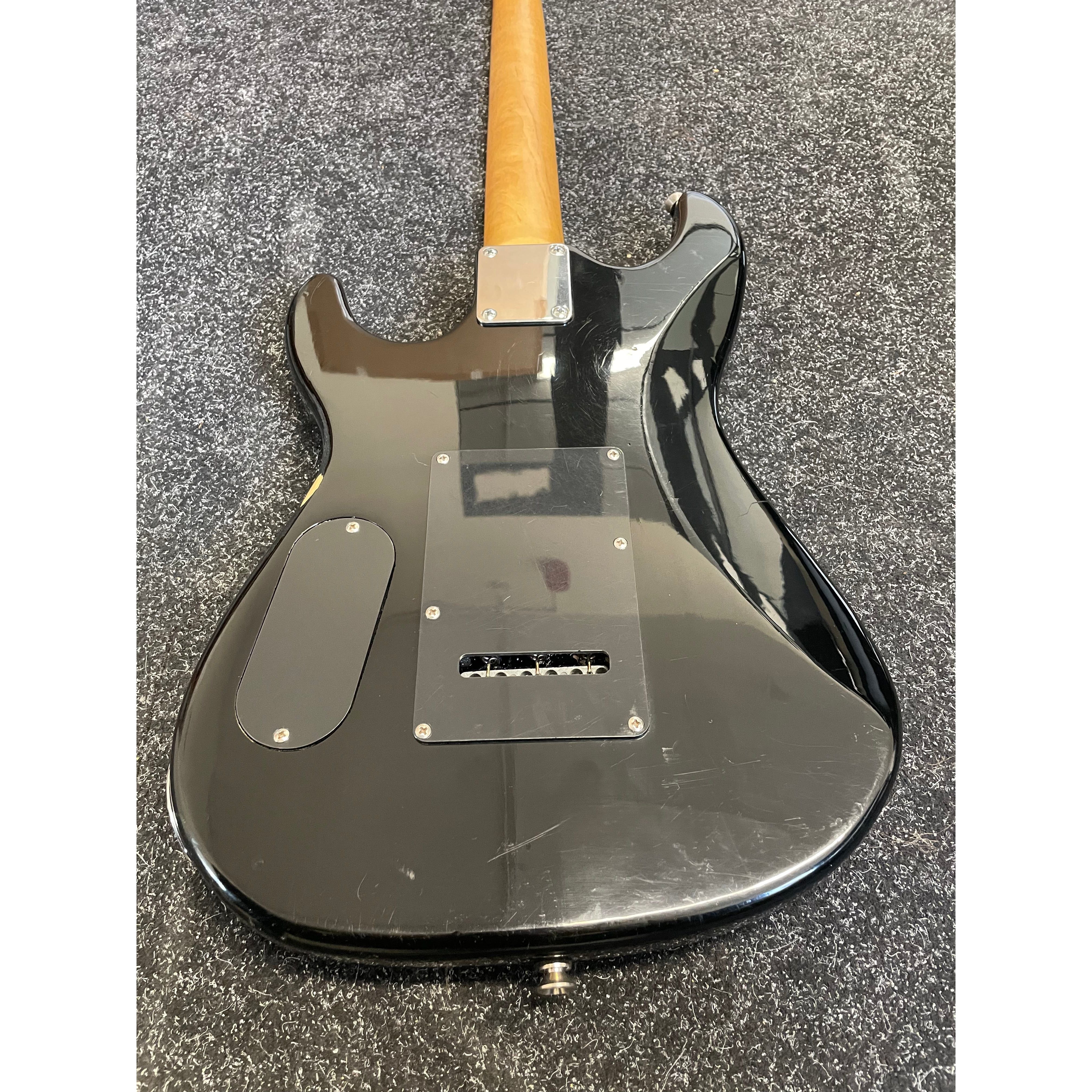 Encore 3/4 Electric Guitar S-Style in Gloss Black Pre-Owned
